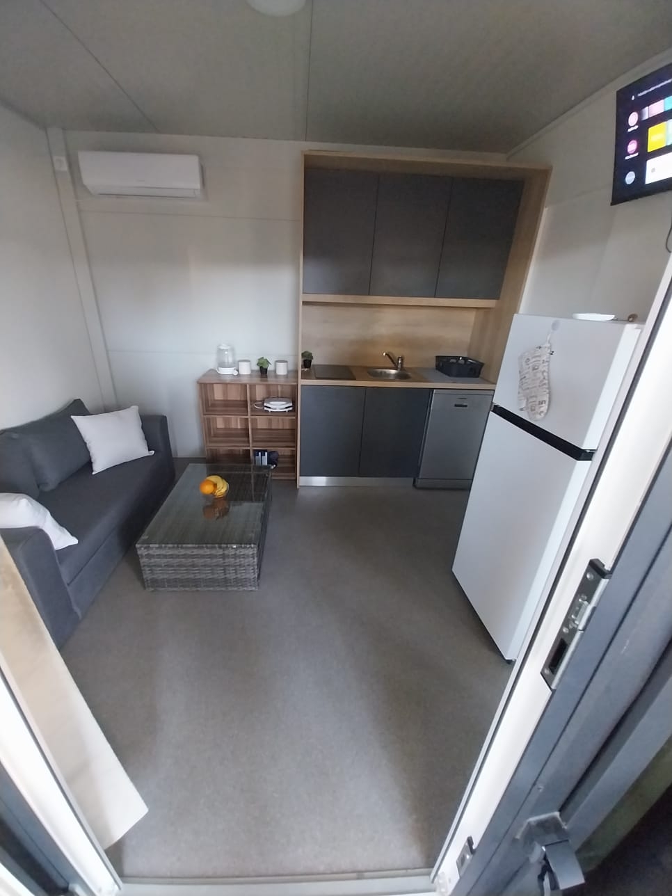 Dvosobna kuća s terasom Privlaka, Zadar  K