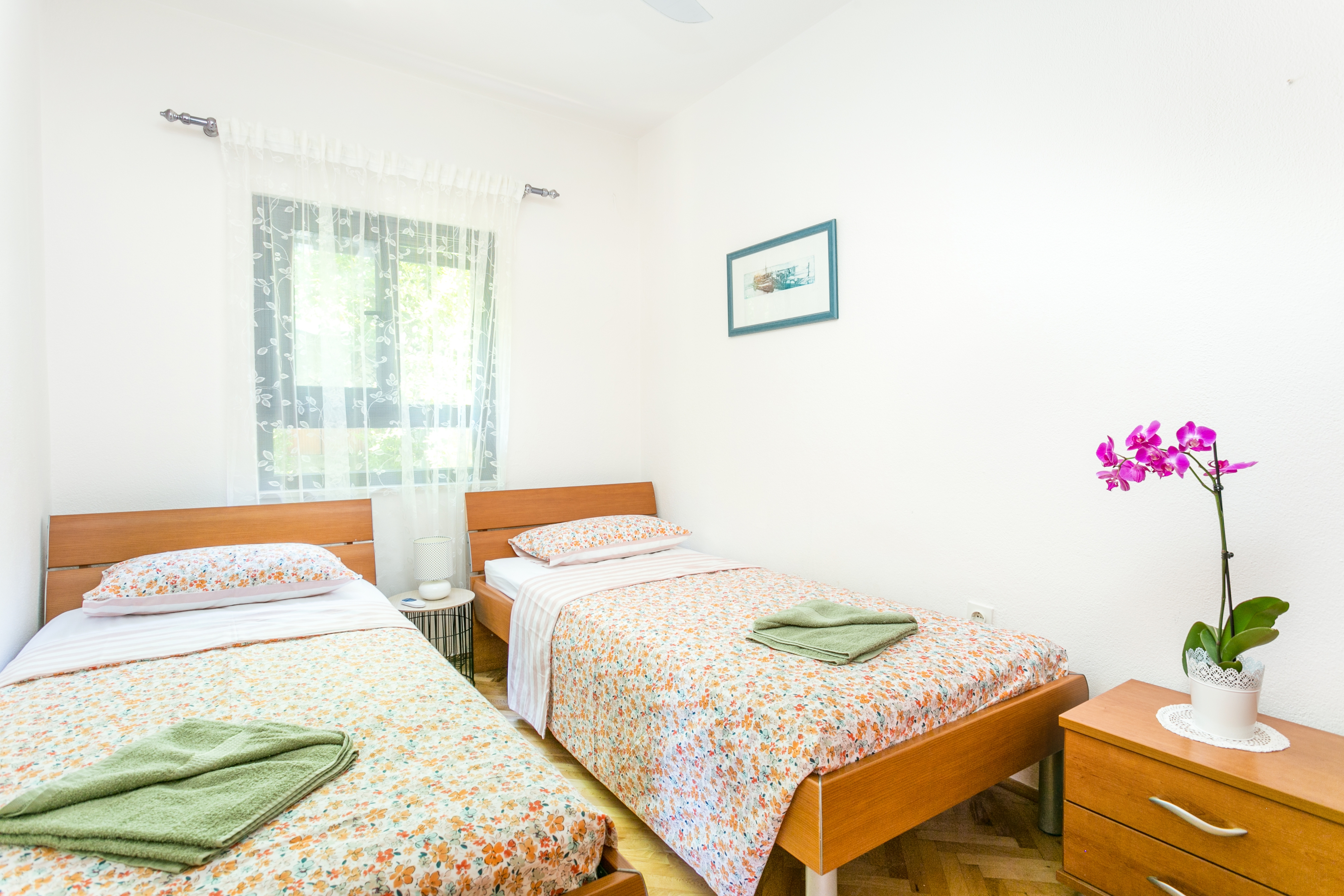 Two bedroom apartment near beach Mastrinka, Čiovo  A-a