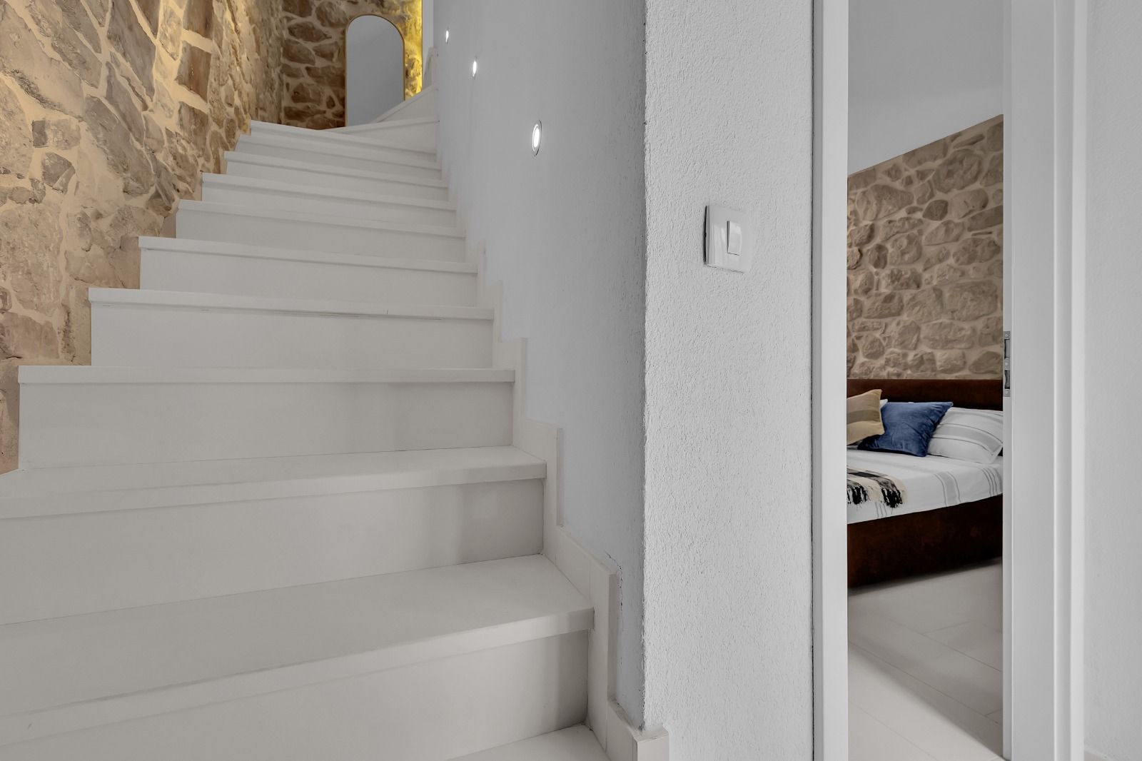 Two bedroom apartment with balcony Makarska  A-a