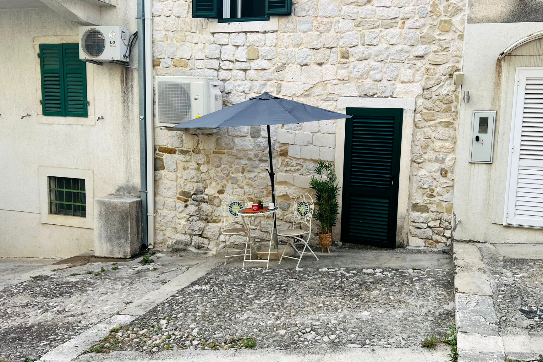 Studio flat with terrace Makarska  AS-a