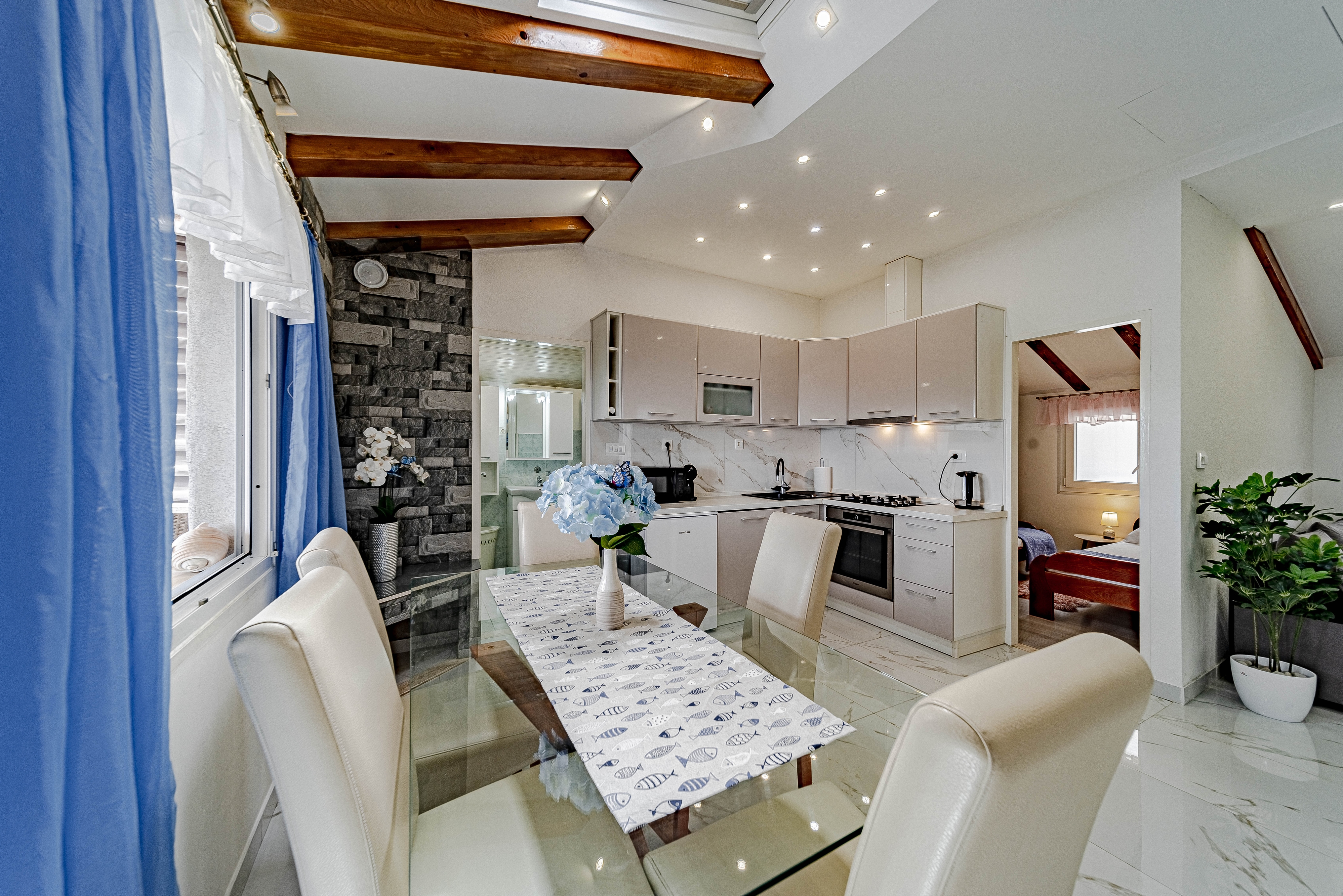 Two bedroom house with terrace and sea view Cove Blaca, Korčula  K