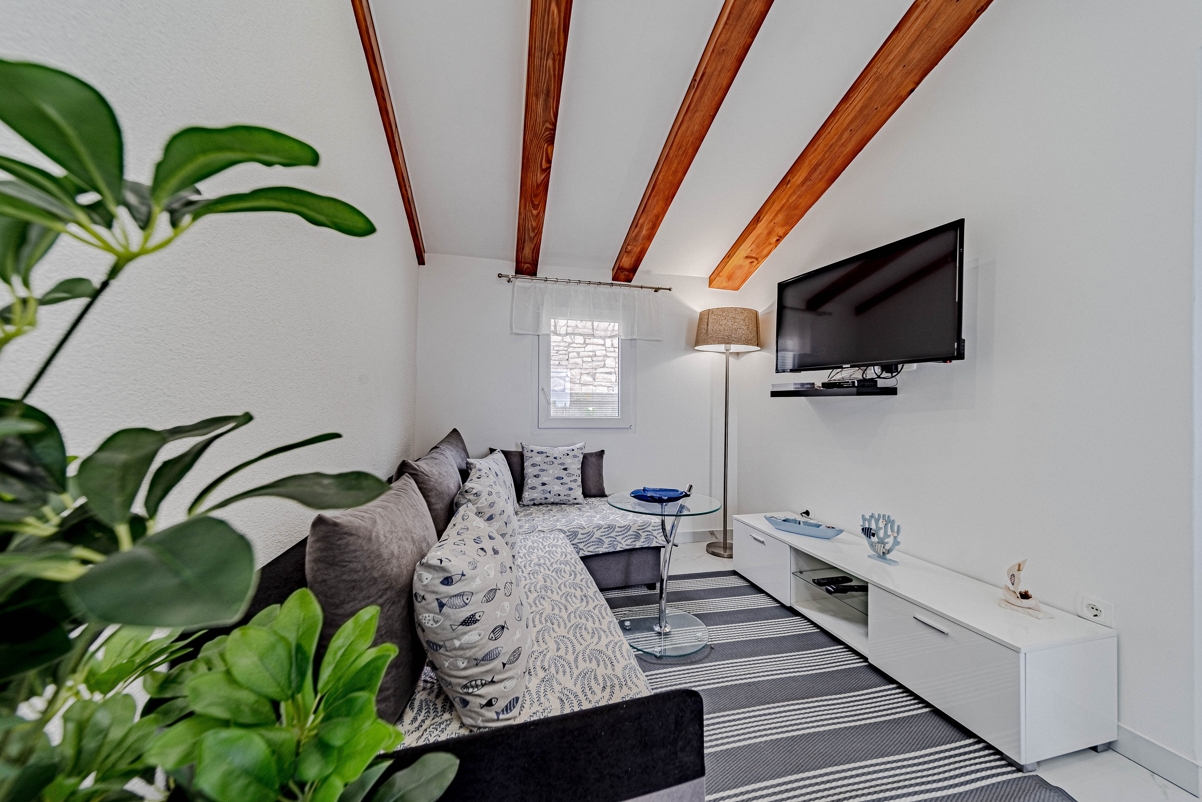Two bedroom house with terrace and sea view Cove Blaca, Korčula  K