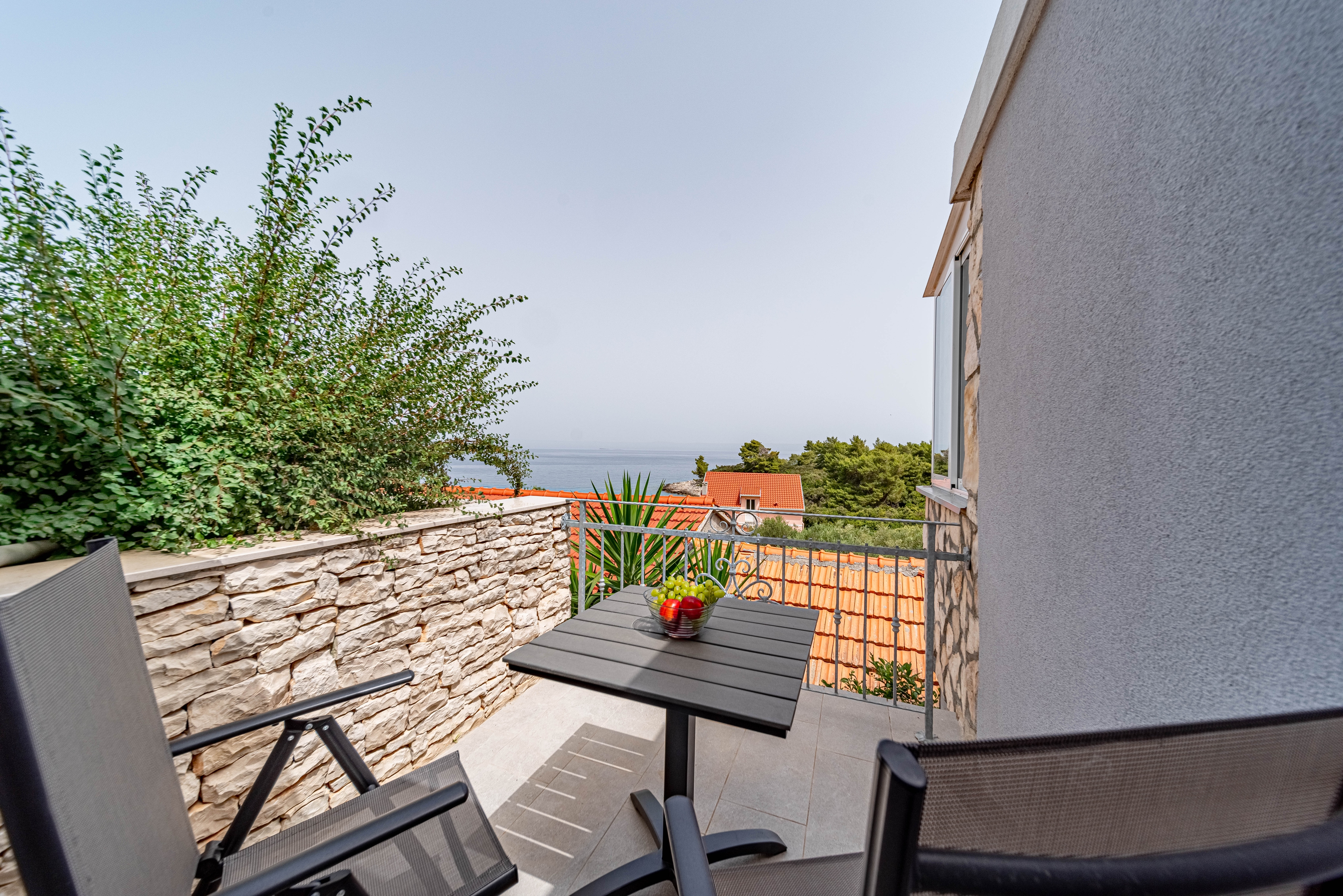 Two bedroom house with terrace and sea view Cove Blaca, Korčula  K