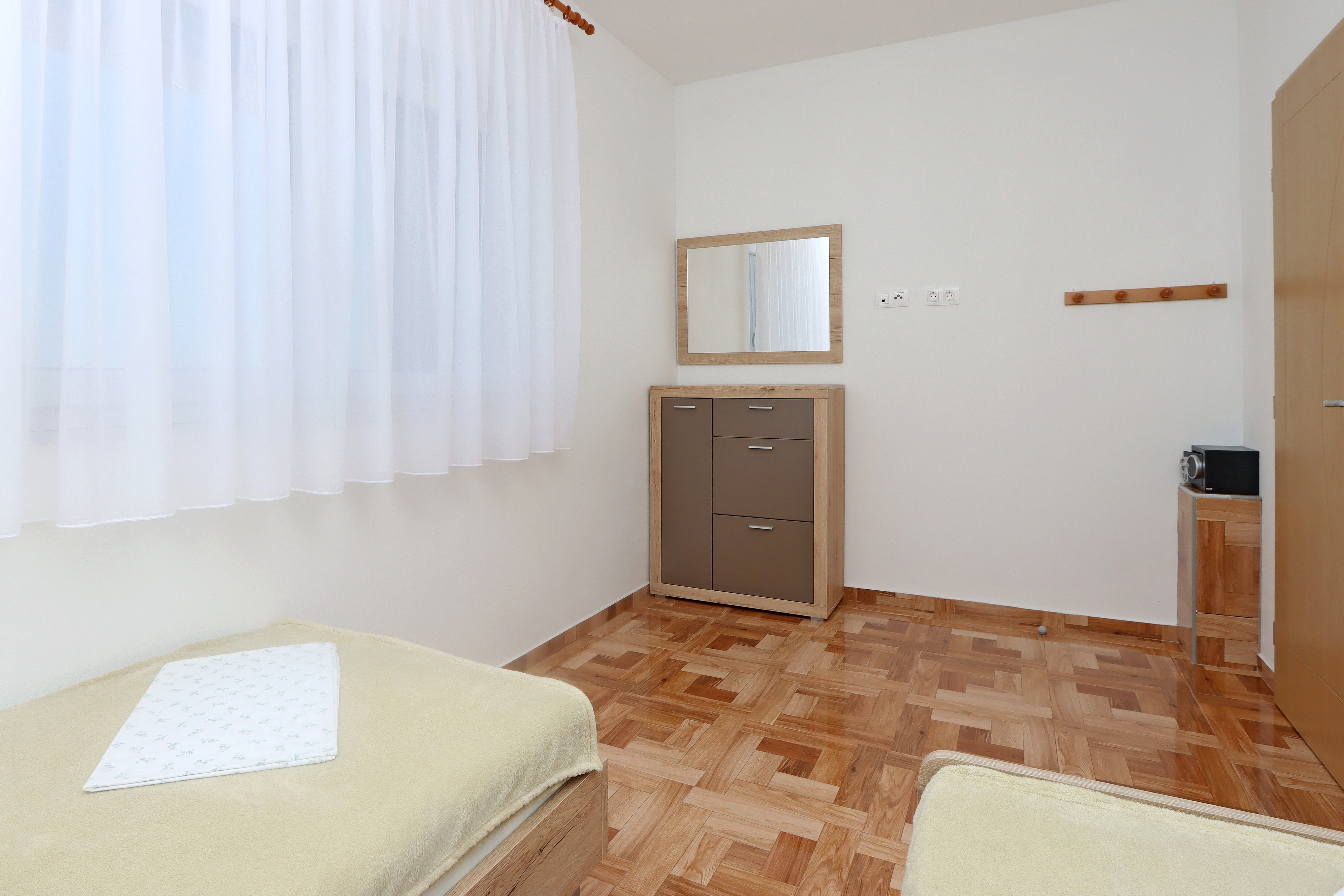 Two bedroom apartment with terrace and sea view Potočnica, Pag  A-a