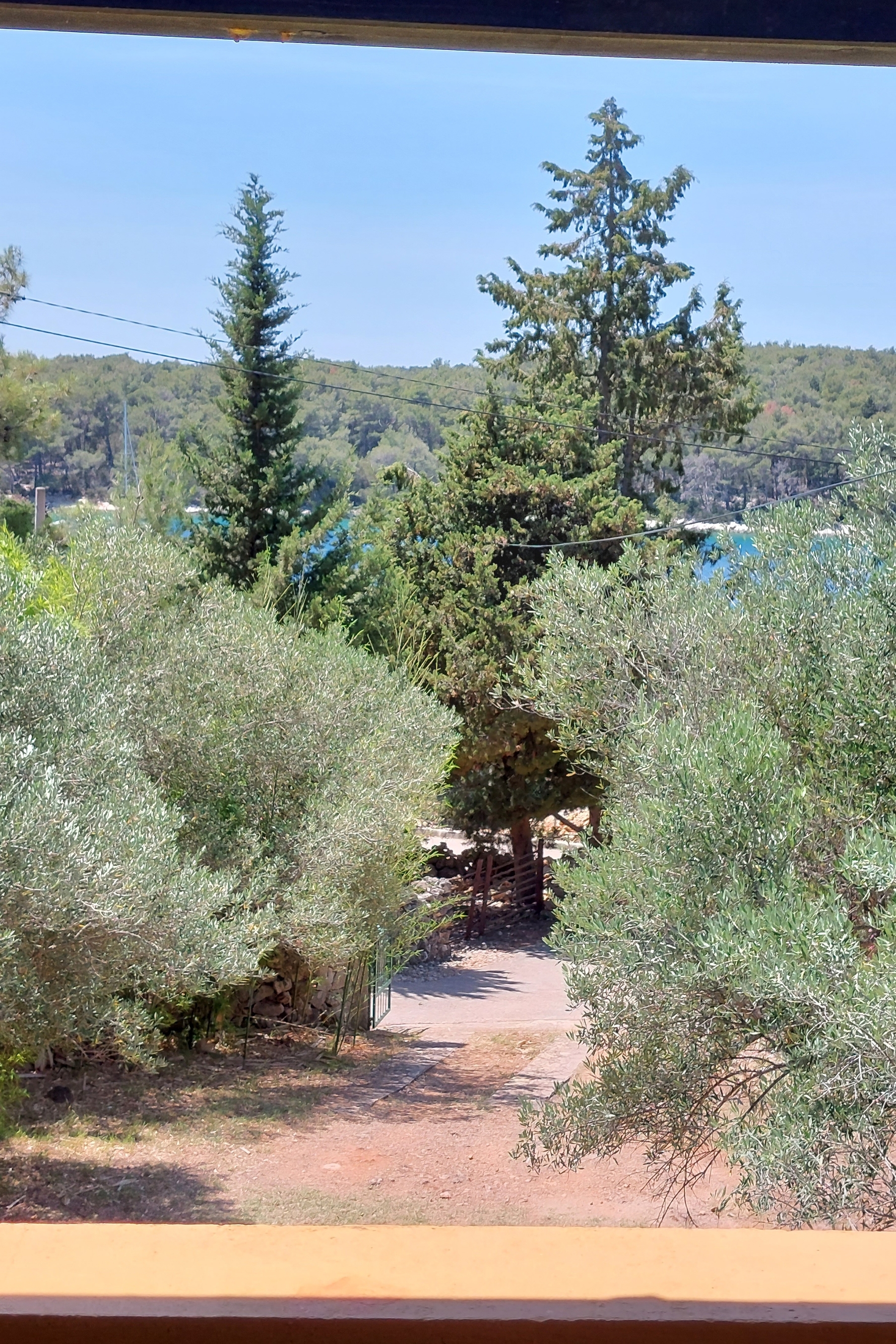 Two bedroom apartment with balcony and sea view Cove Pogana, Cres  A-a