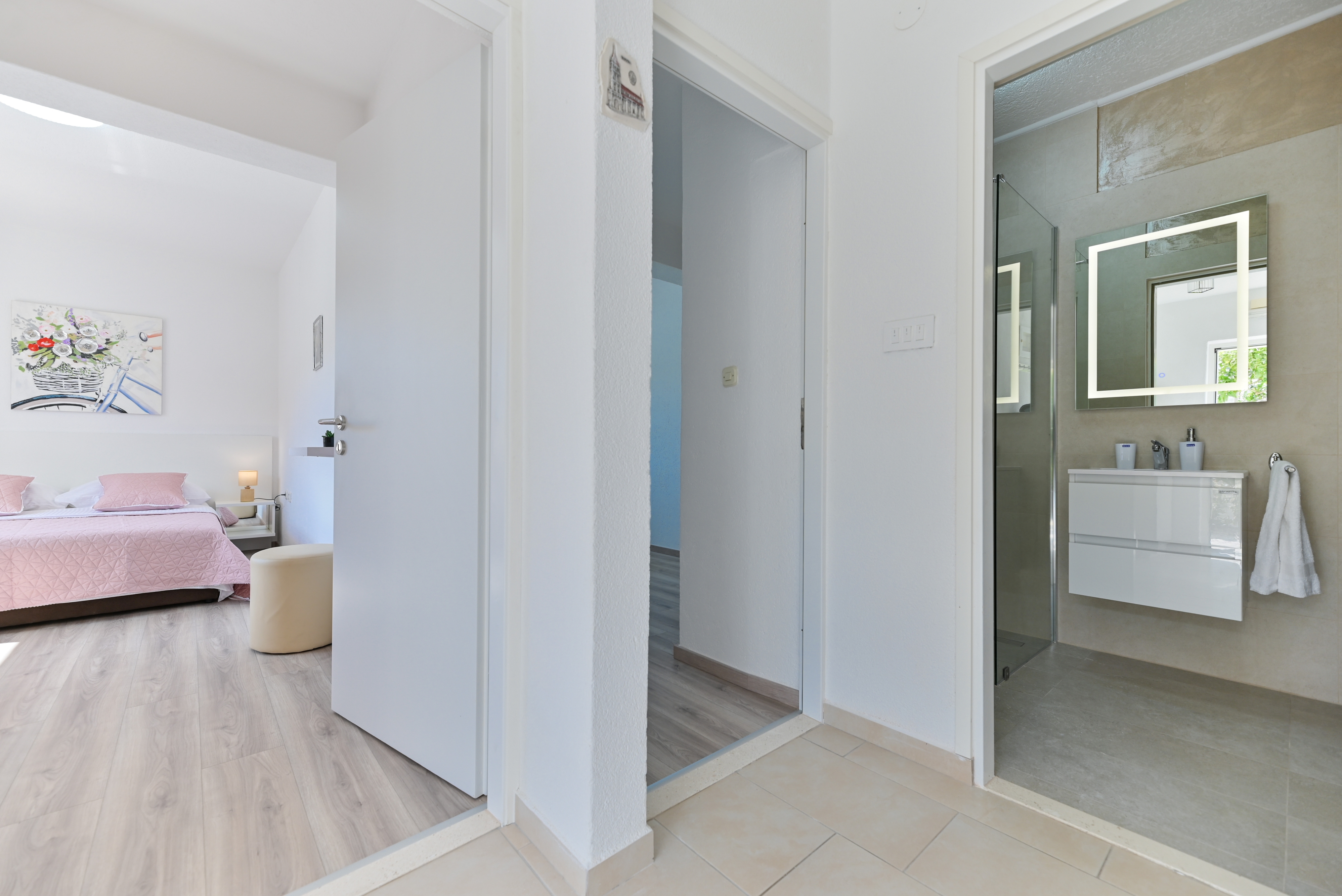 Two bedroom apartment with terrace Trogir  A-c