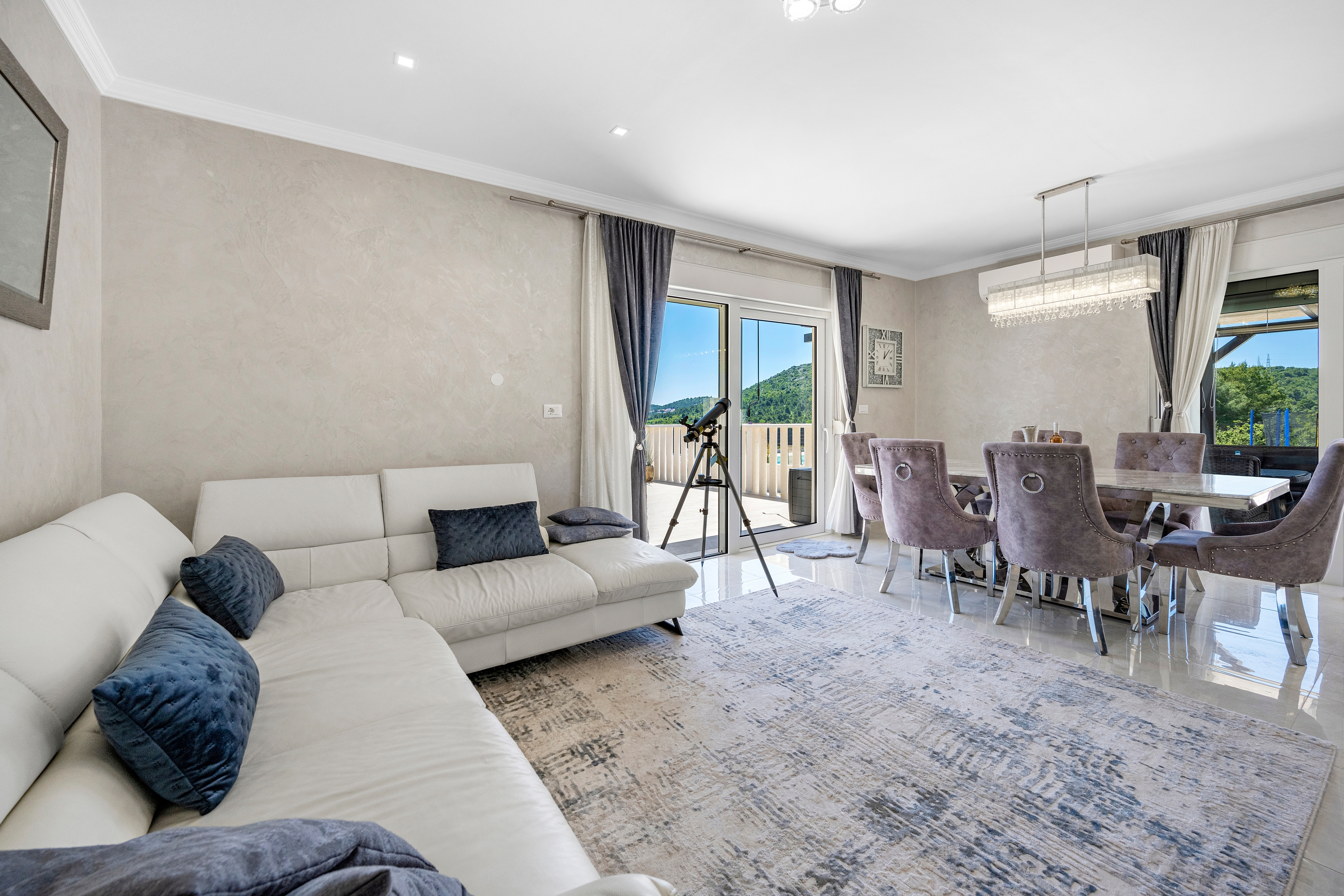 Three bedroom house with terrace Šibenik (K-21484)