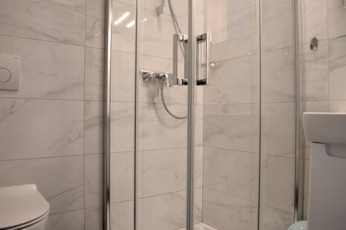 One bedroom apartment with terrace Preko, Ugljan  A-b