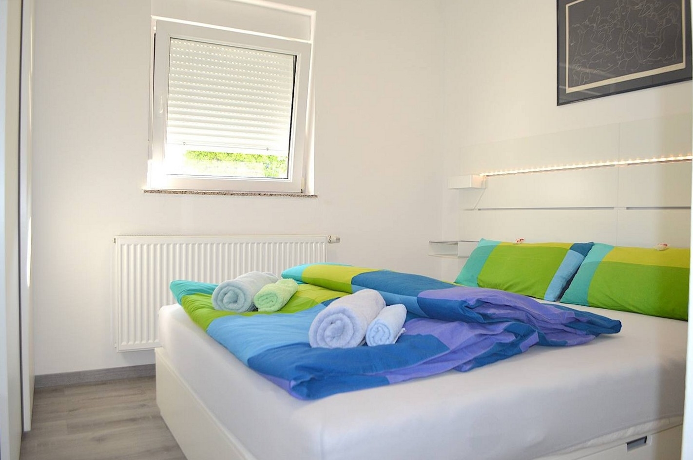 One bedroom apartment with terrace and sea view Preko (Ugljan) (A-21491-c)