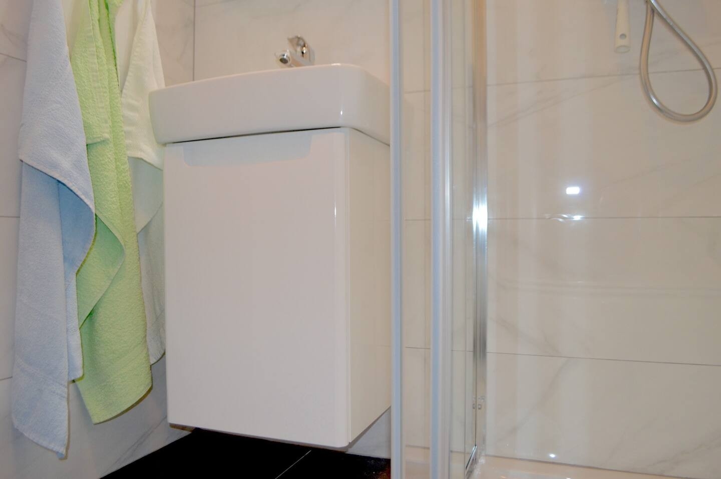 One bedroom apartment with terrace Preko, Ugljan  A-e