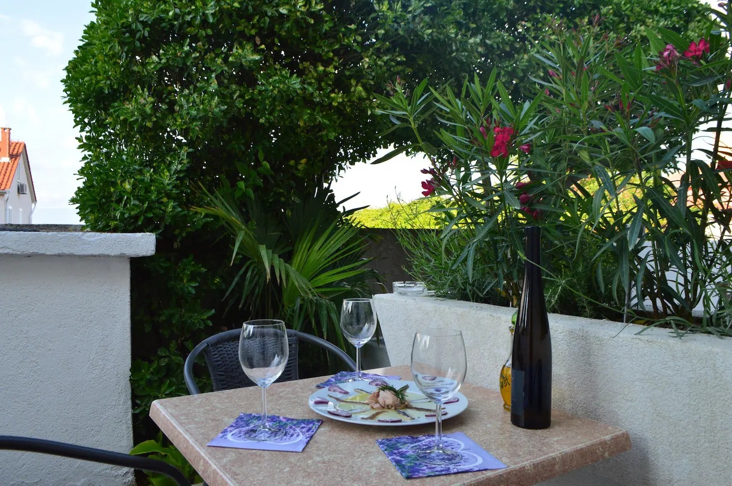 One bedroom apartment with terrace Preko, Ugljan  A-e