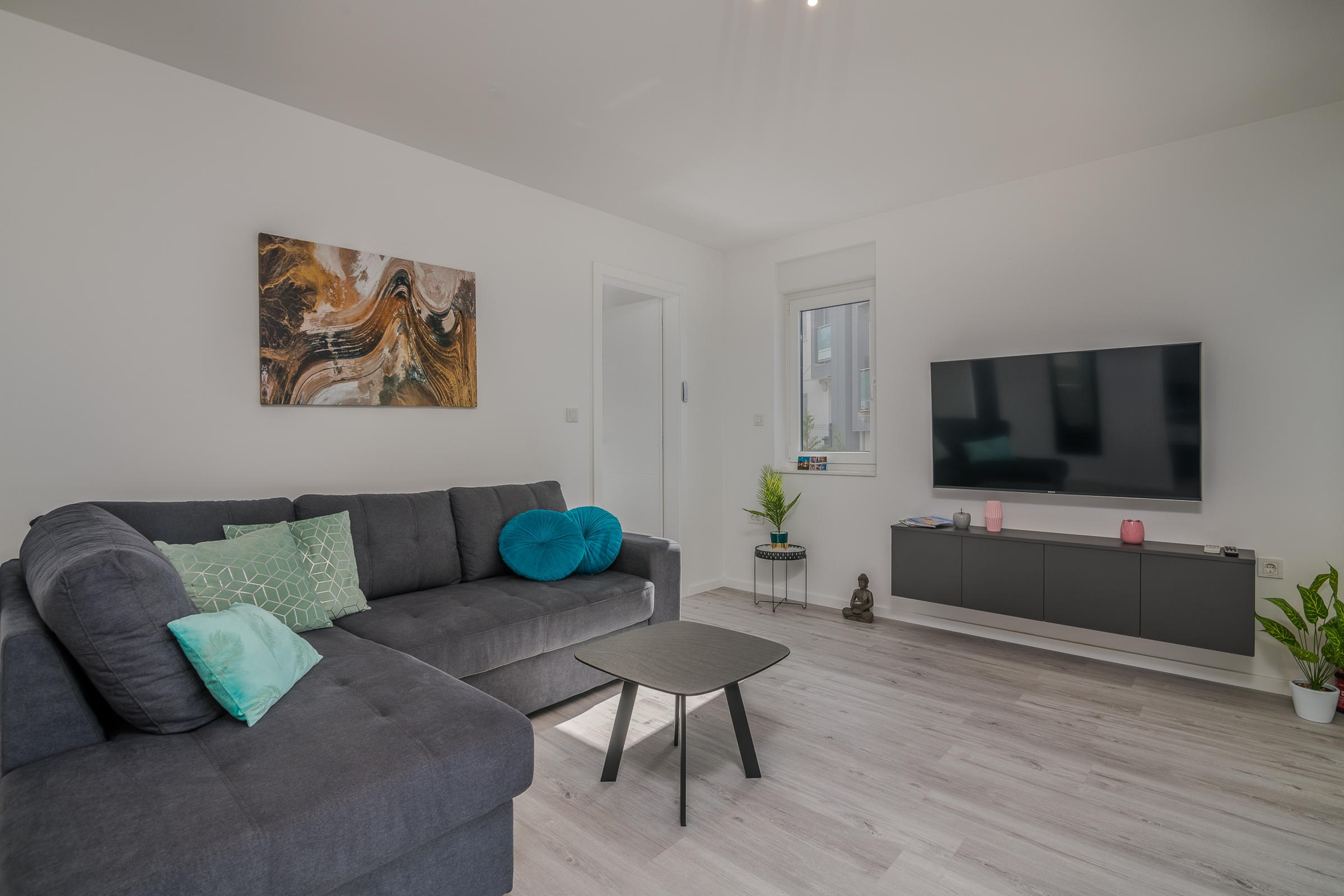 Two bedroom apartment with terrace Njivice, Krk (A-21493-a)