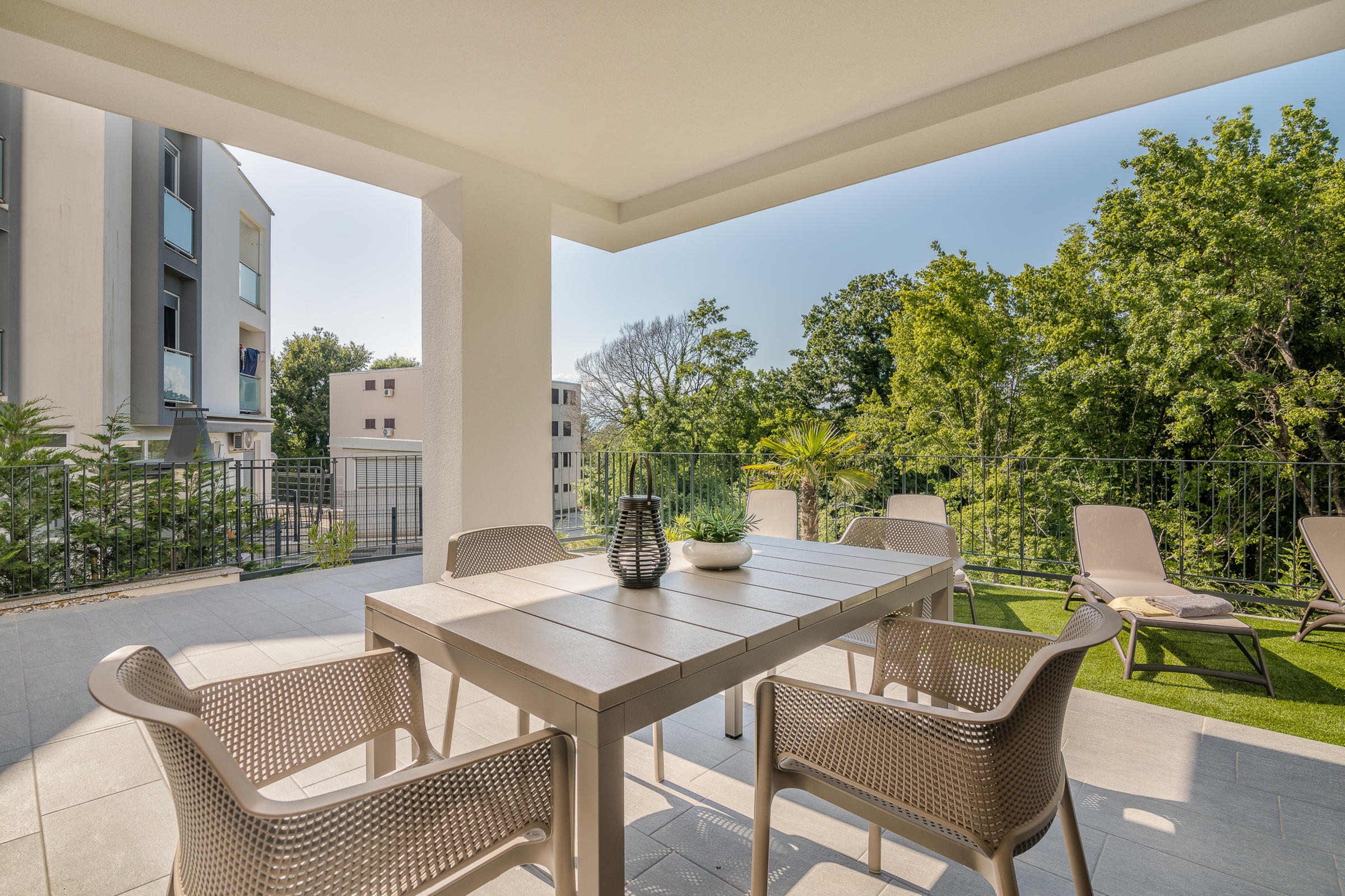 Two bedroom apartment with terrace Njivice, Krk  A-a