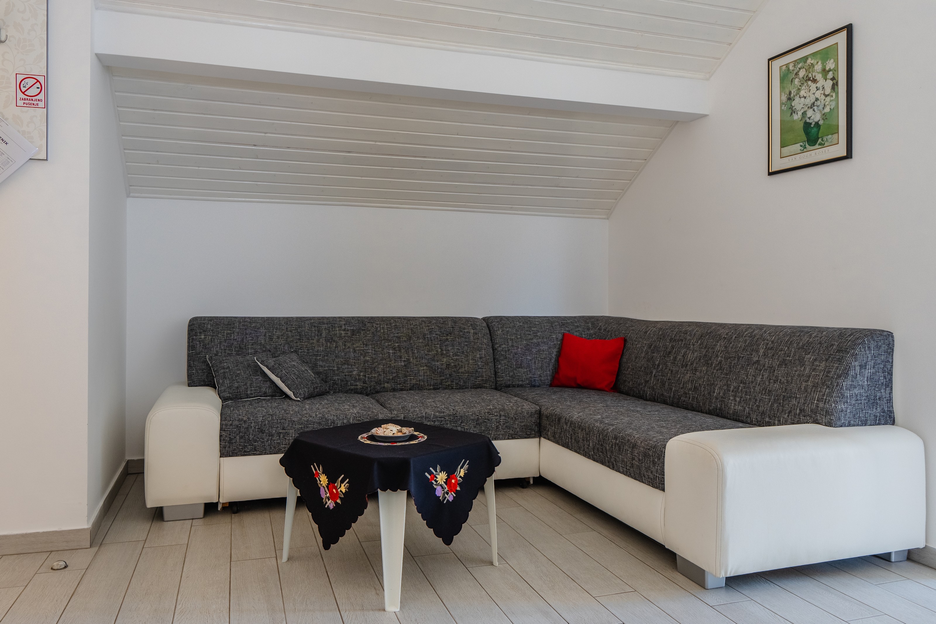 One bedroom apartment with terrace Vir  A-a