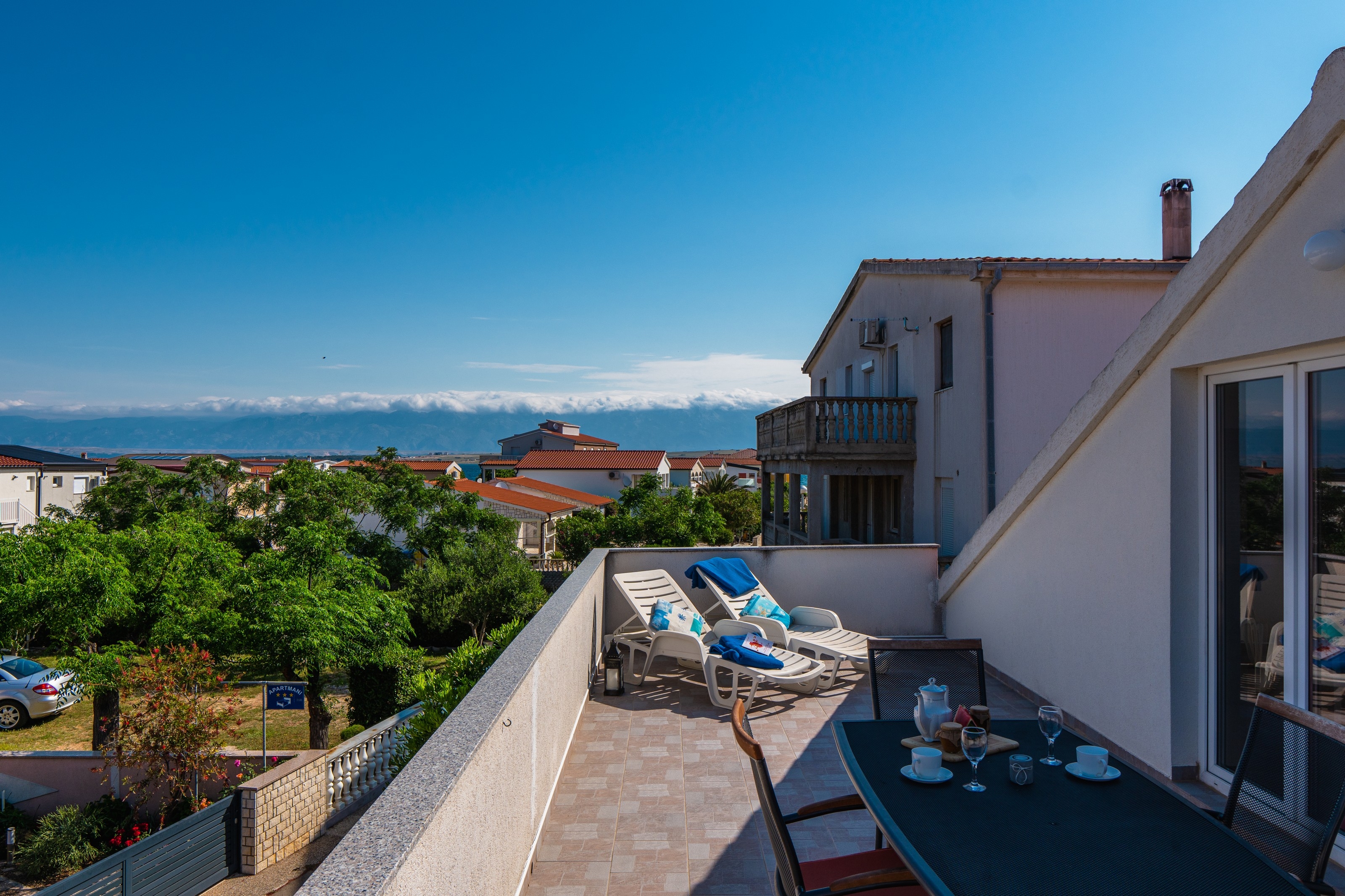One bedroom apartment with terrace Vir  A-a
