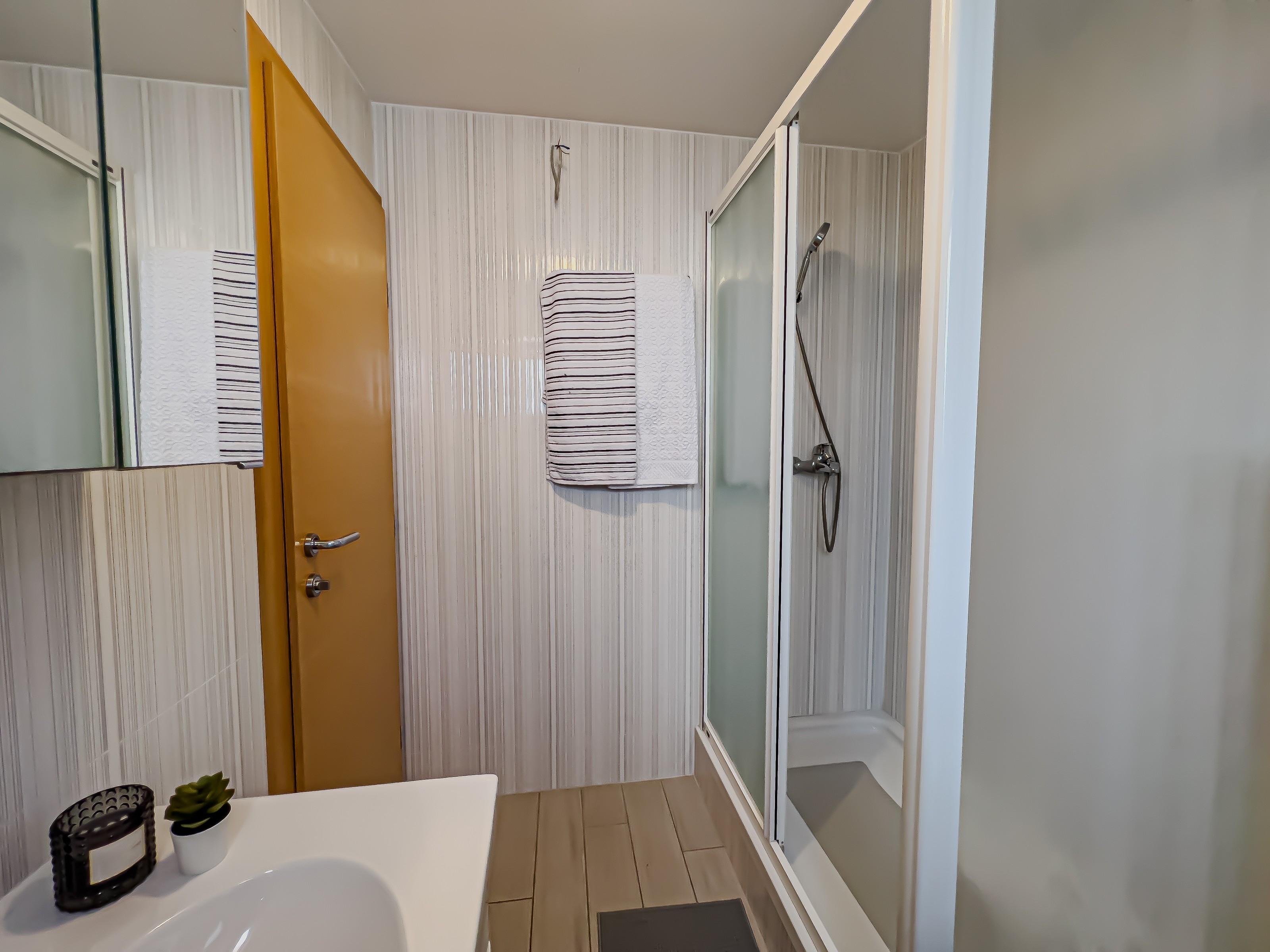 Studio flat with balcony Vir  AS-a