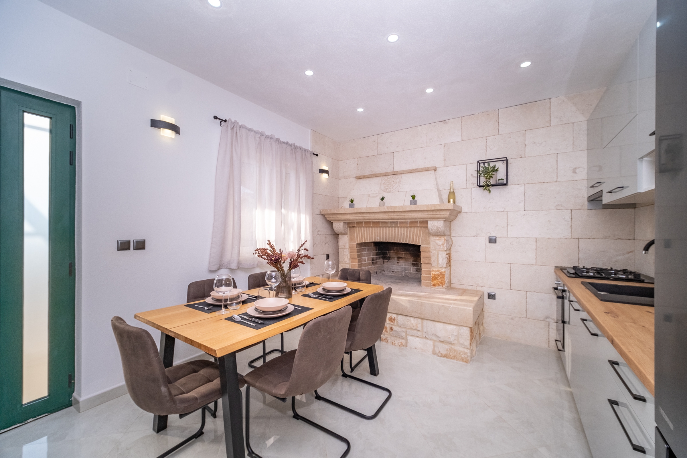 Two bedroom house with terrace Pučišća, Brač  K