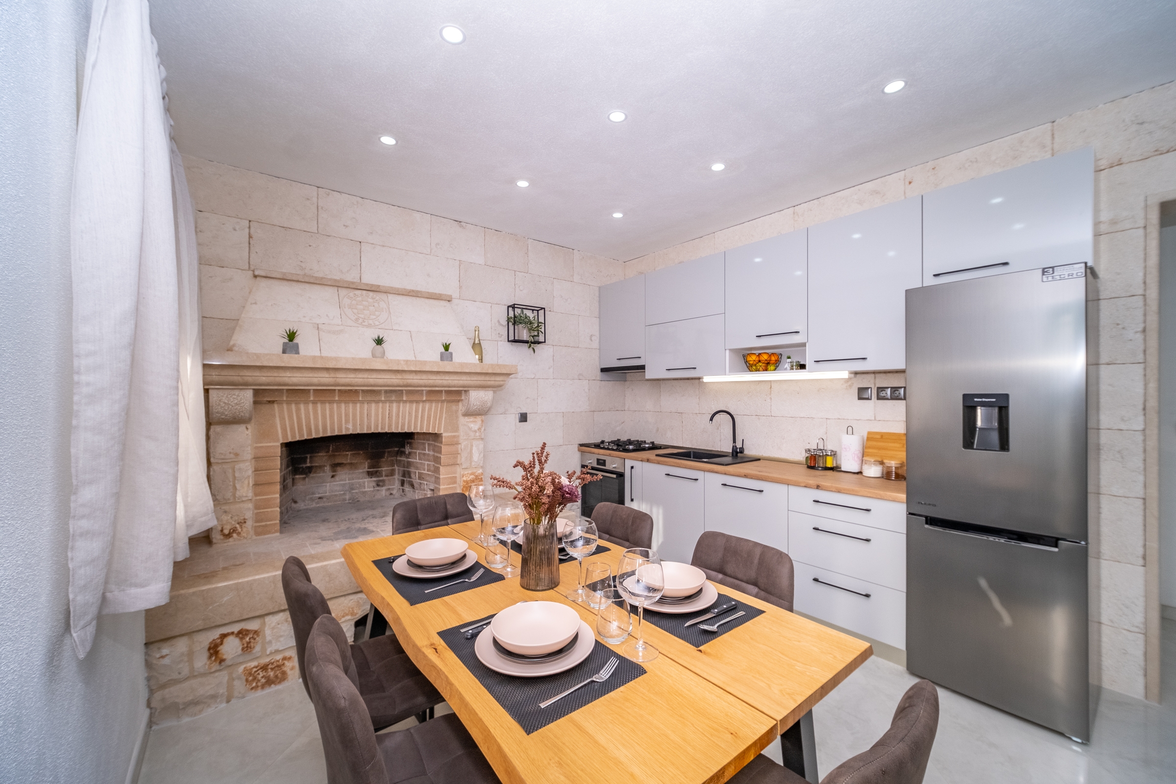 Two bedroom house with terrace Pučišća, Brač  K