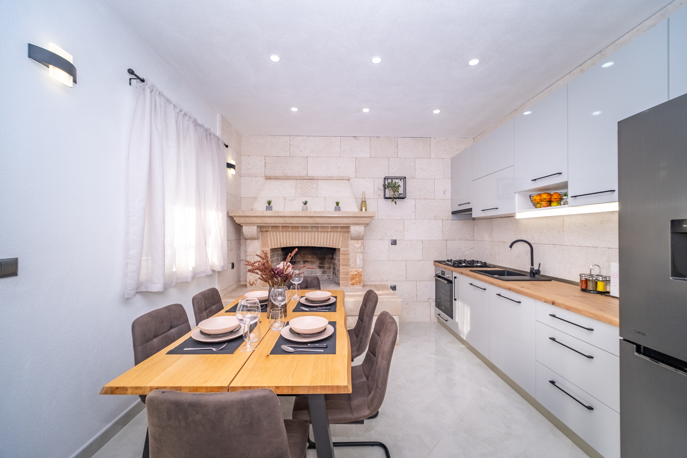 Two bedroom house with terrace Pučišća, Brač  K