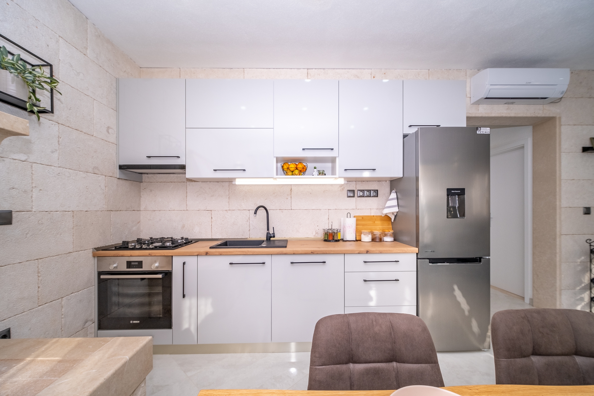 Two bedroom house with terrace Pučišća, Brač  K