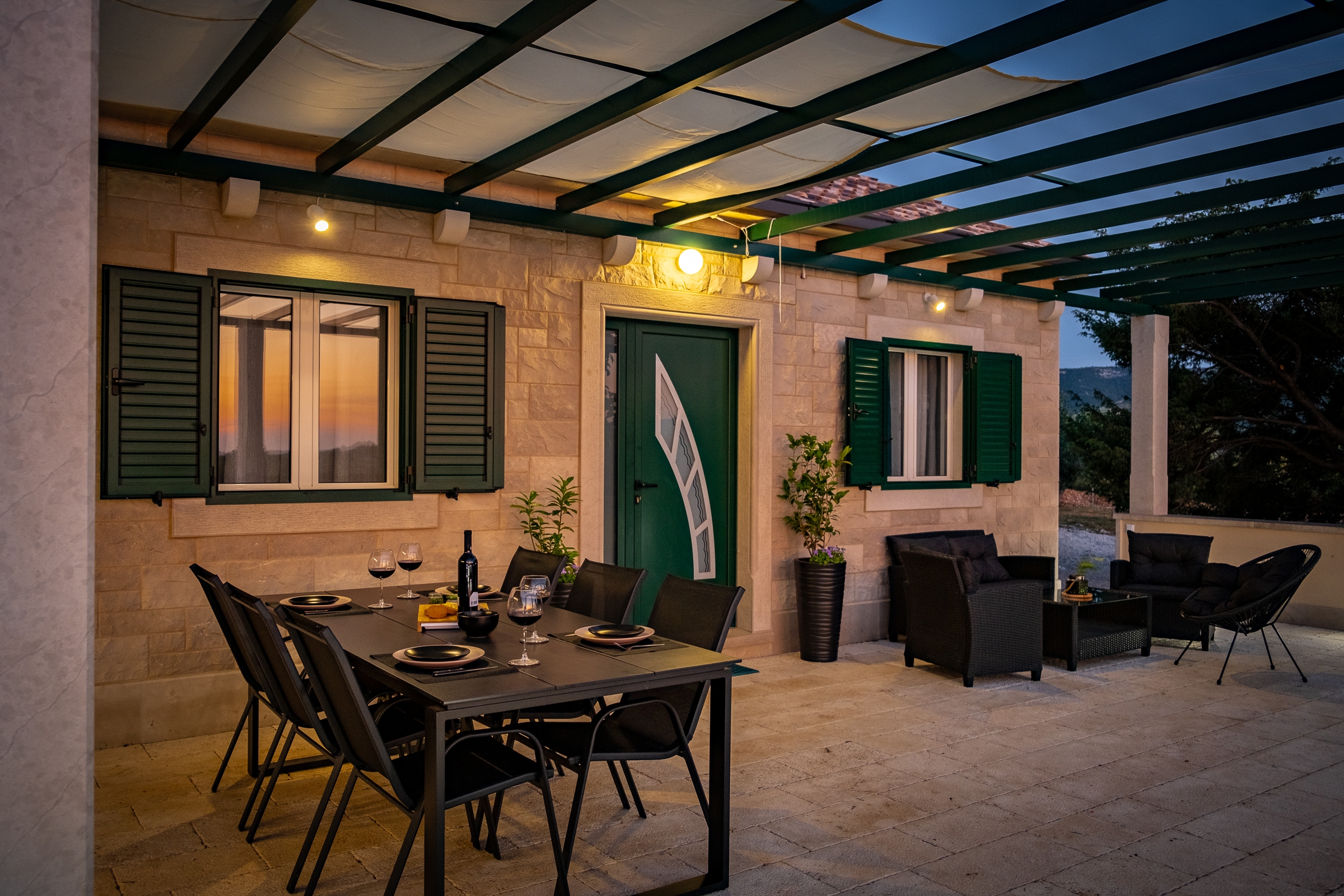 Two bedroom house with terrace Pučišća, Brač  K