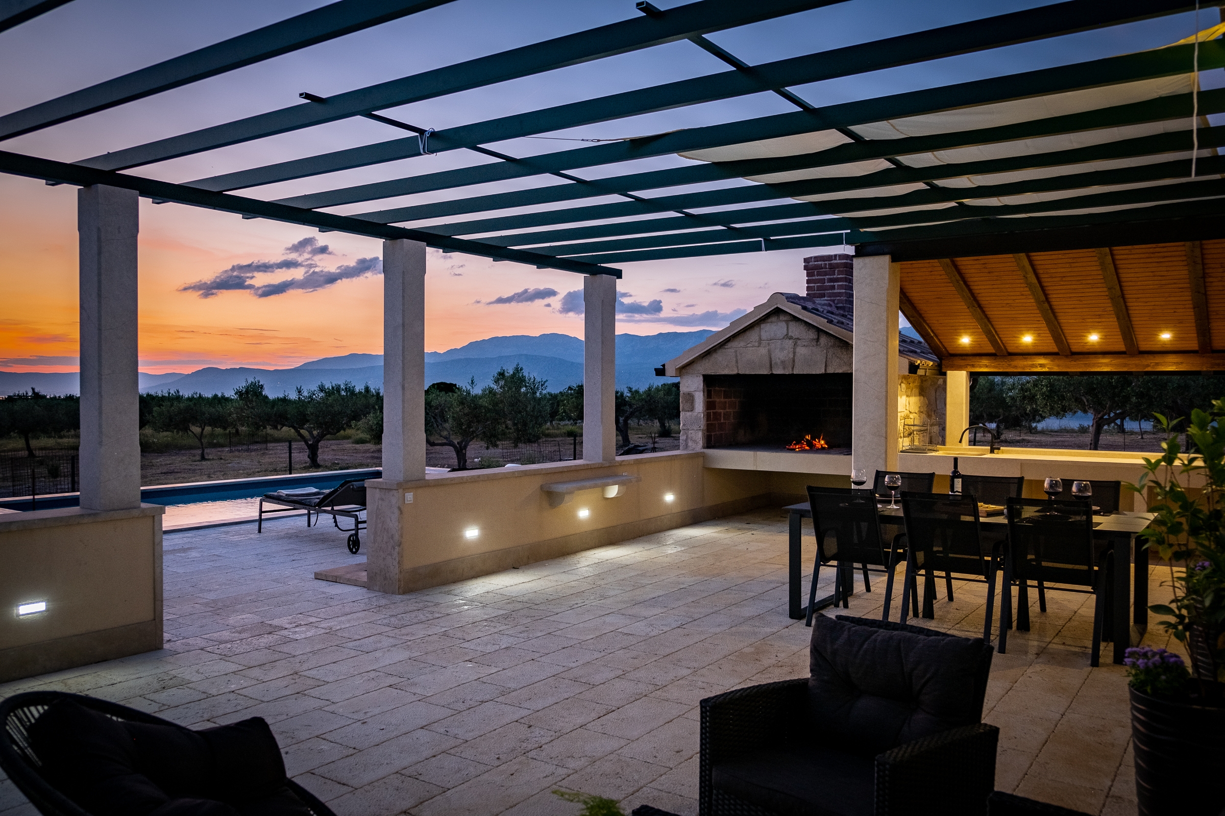 Two bedroom house with terrace Pučišća, Brač  K