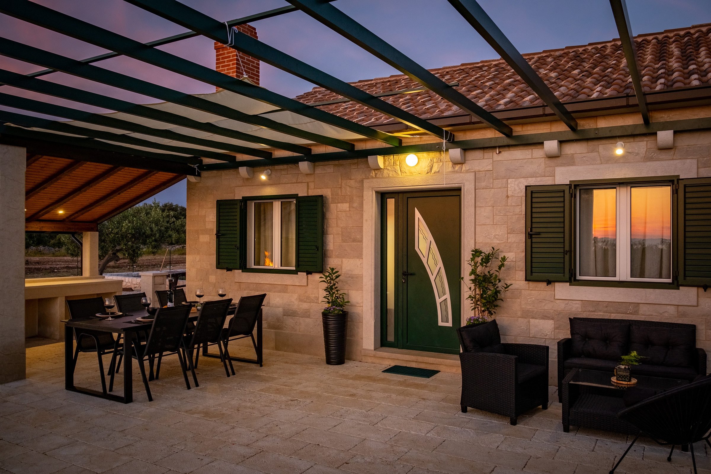 Two bedroom house with terrace Pučišća, Brač  K