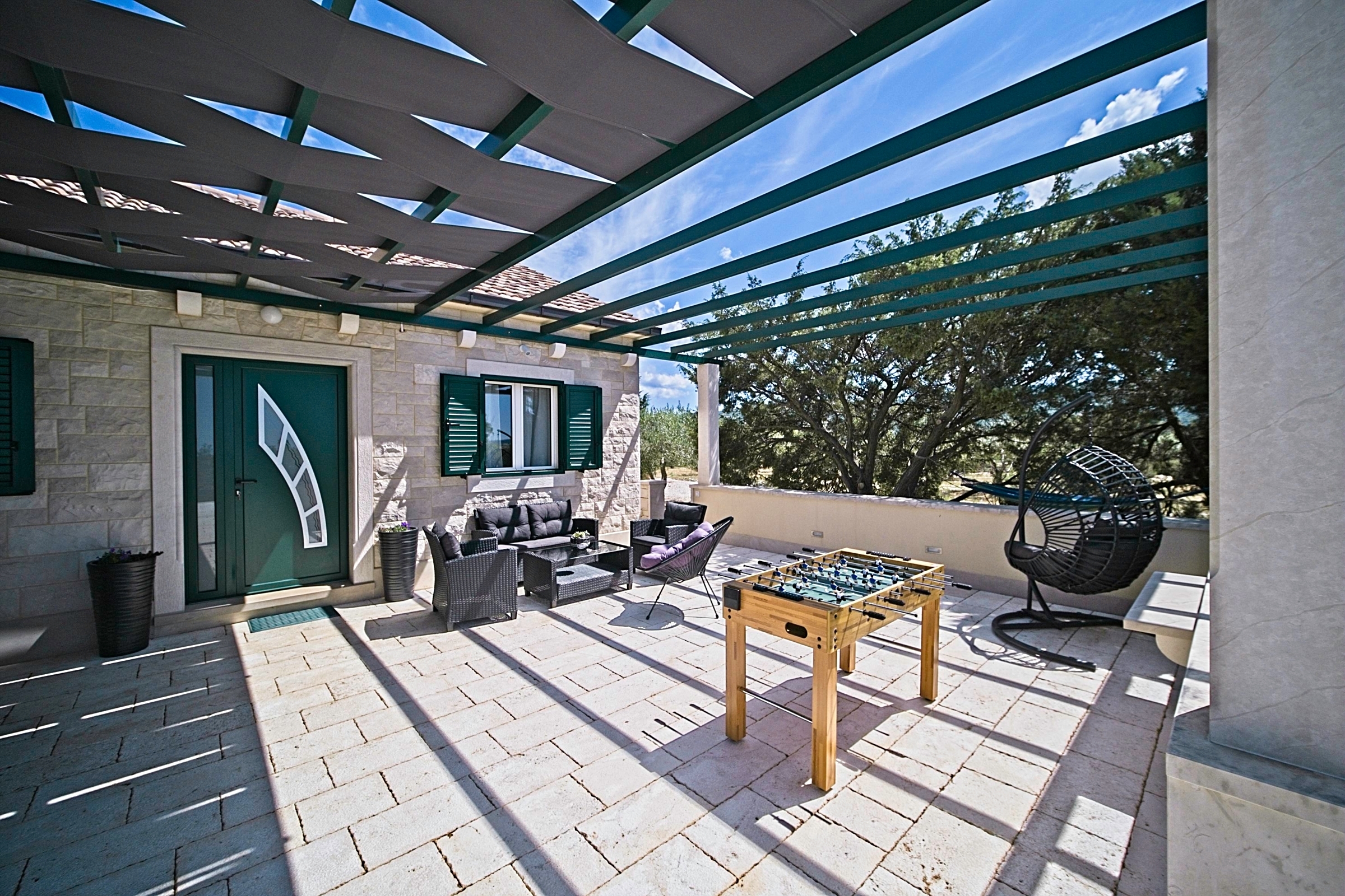 Two bedroom house with terrace Pučišća, Brač  K