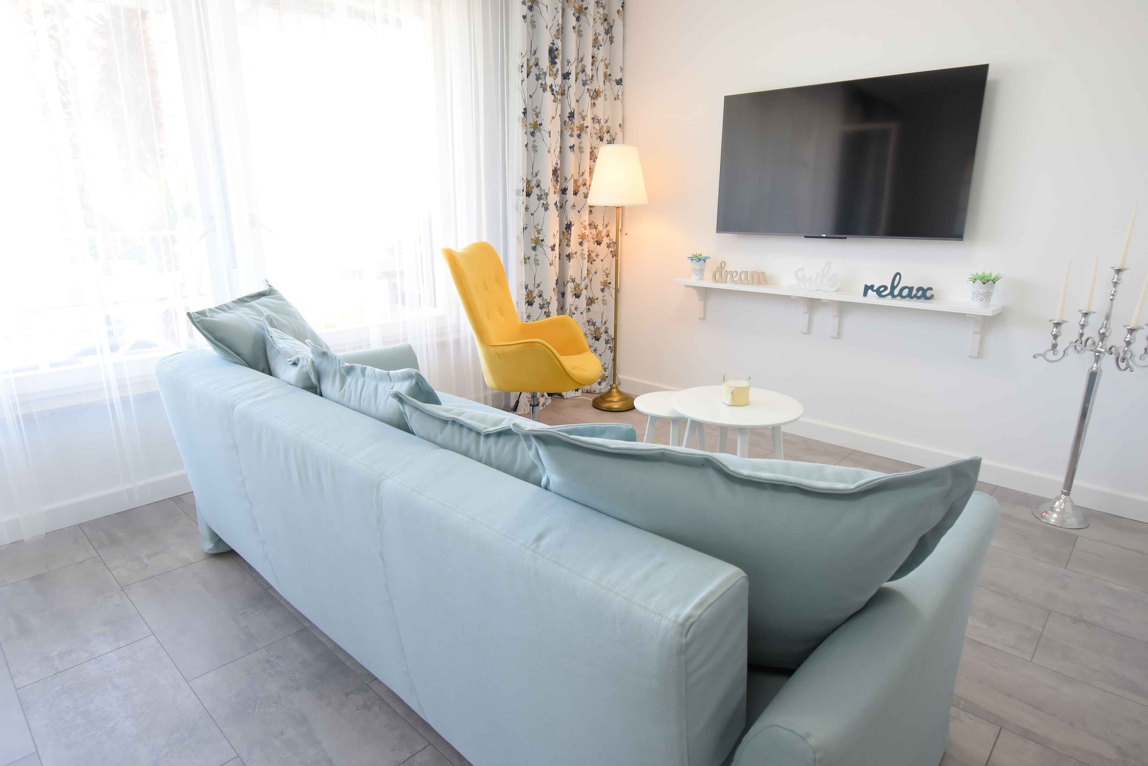 One bedroom apartment with terrace and sea view Podstrana, Split  A-a