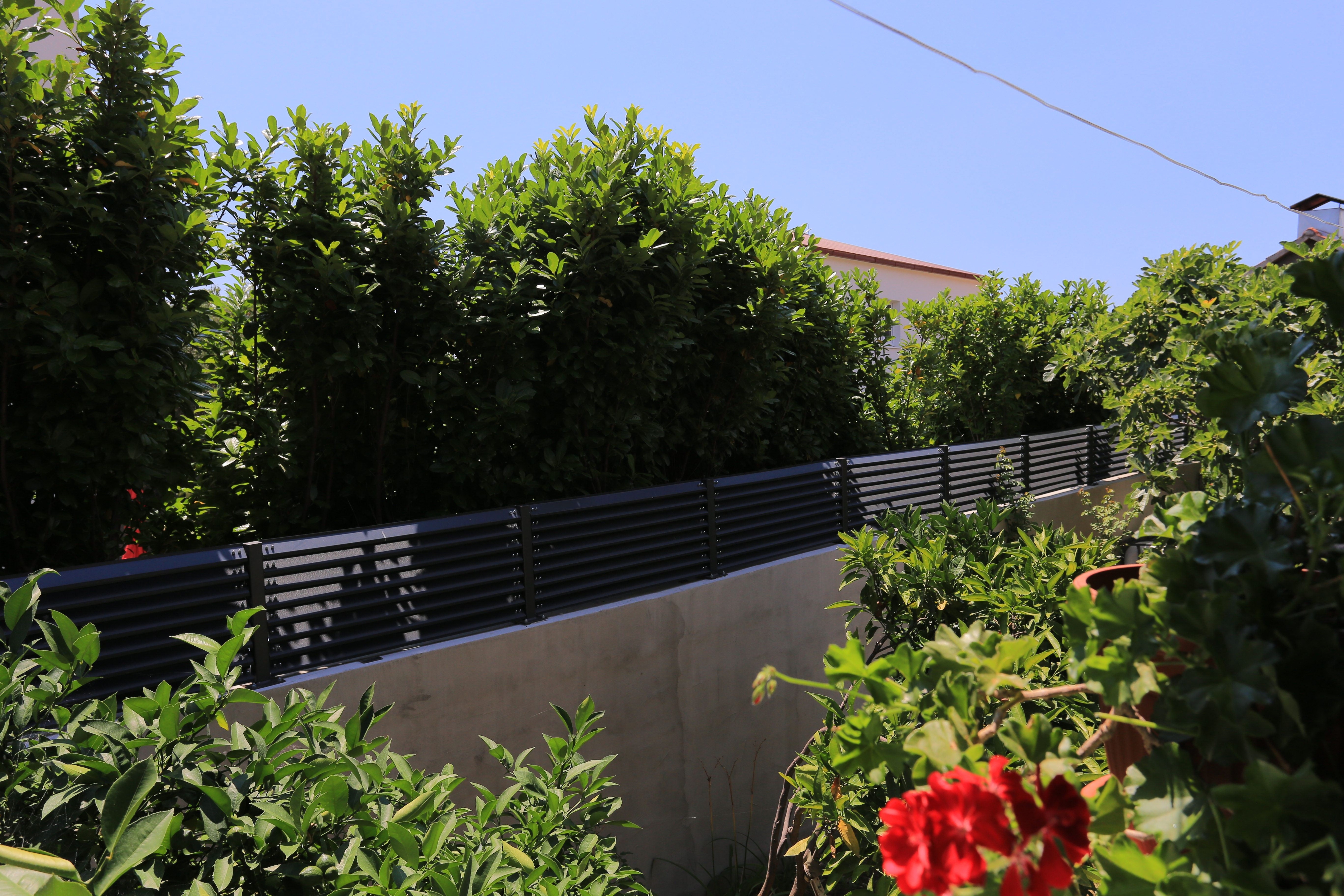 Three bedroom house with terrace and sea view Kaštel Štafilić, Kaštela  K
