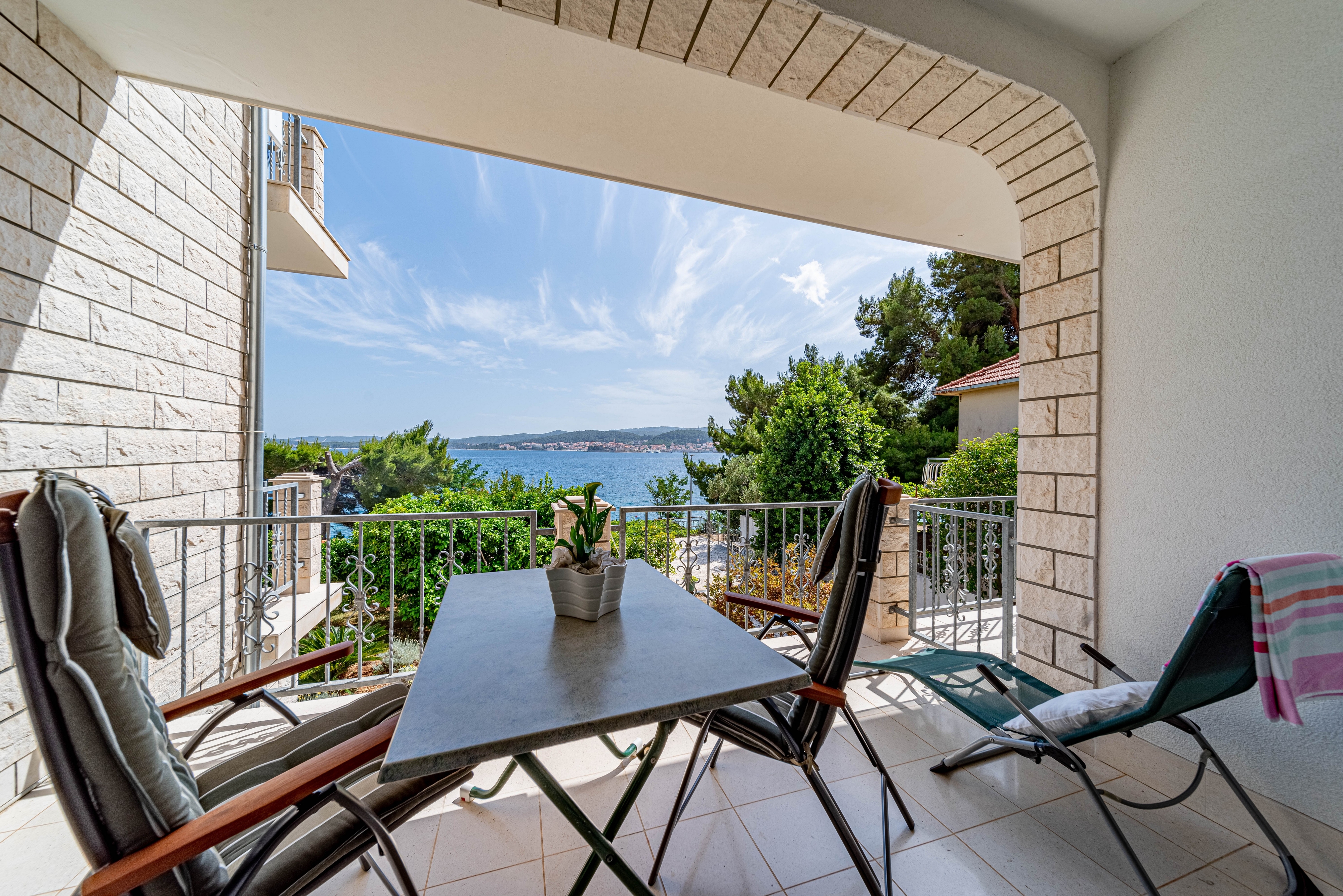 One bedroom apartment near beach Kučište - Perna, Pelješac (A-21507-c) One bedroom apartment near beach Kučište - Perna, Pelješac (A-21507-c)