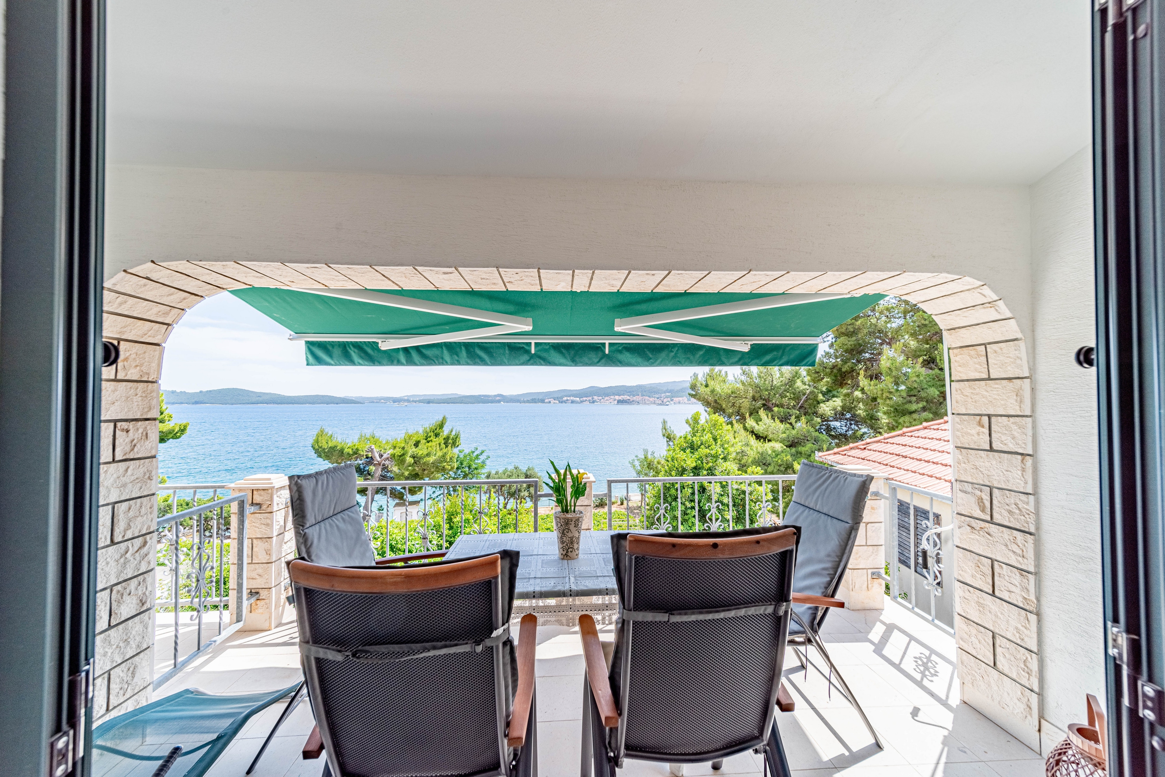 Two bedroom apartment near beach Kučište - Perna, Pelješac  A-e