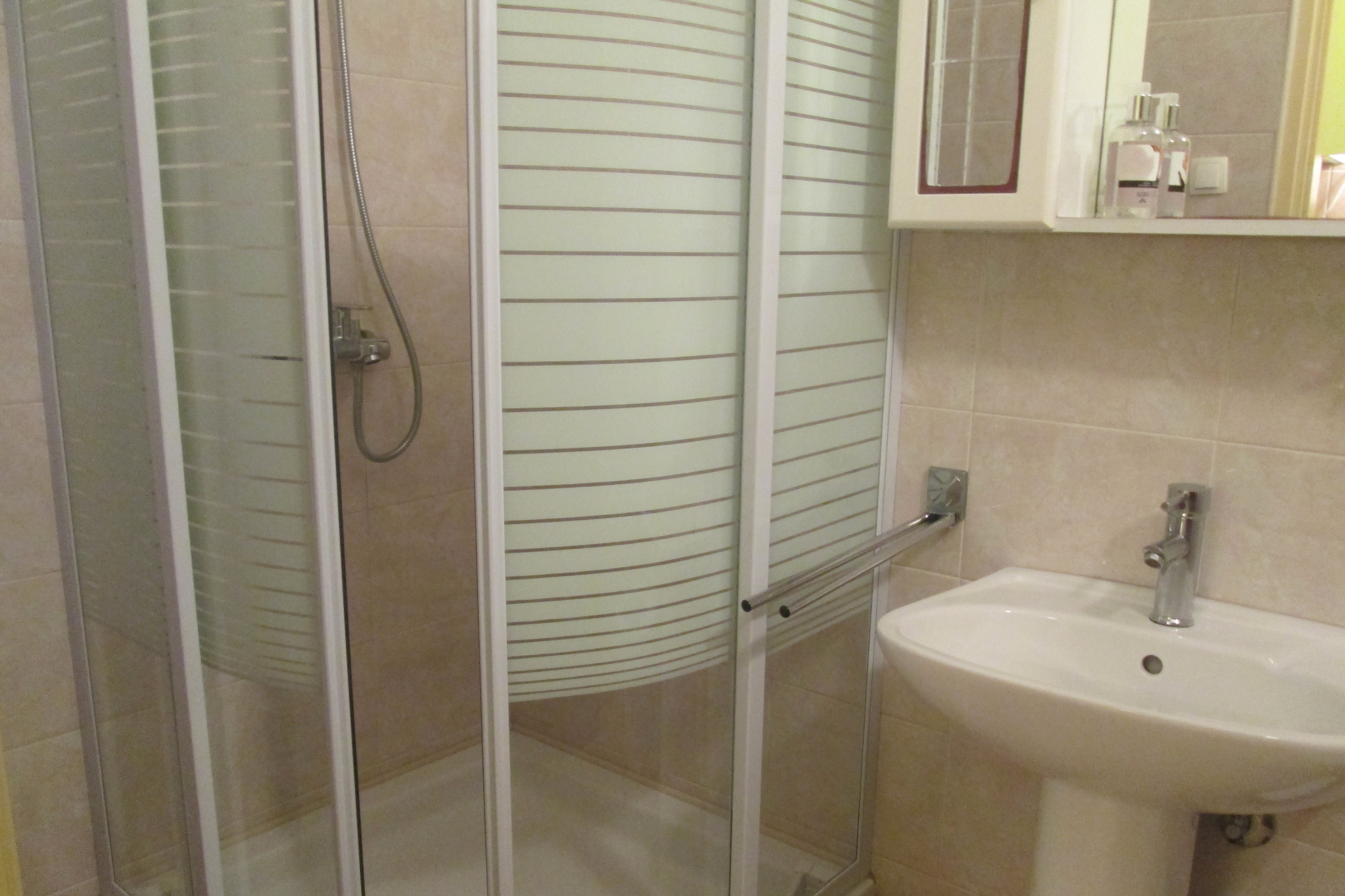 Dvosobni apartman s klimom Vir  A-b