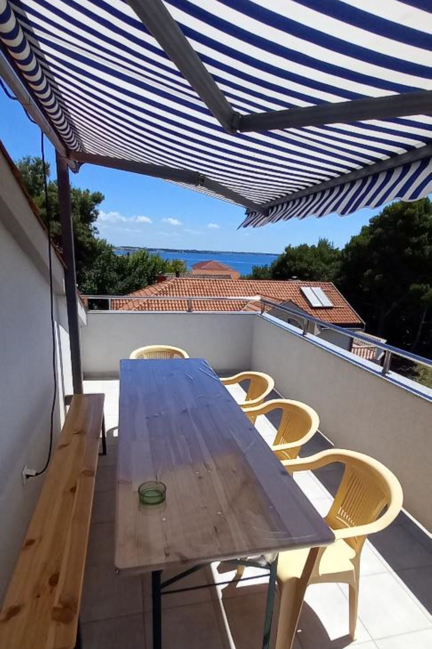 Trosobni apartman s balkonom Vir  A-c