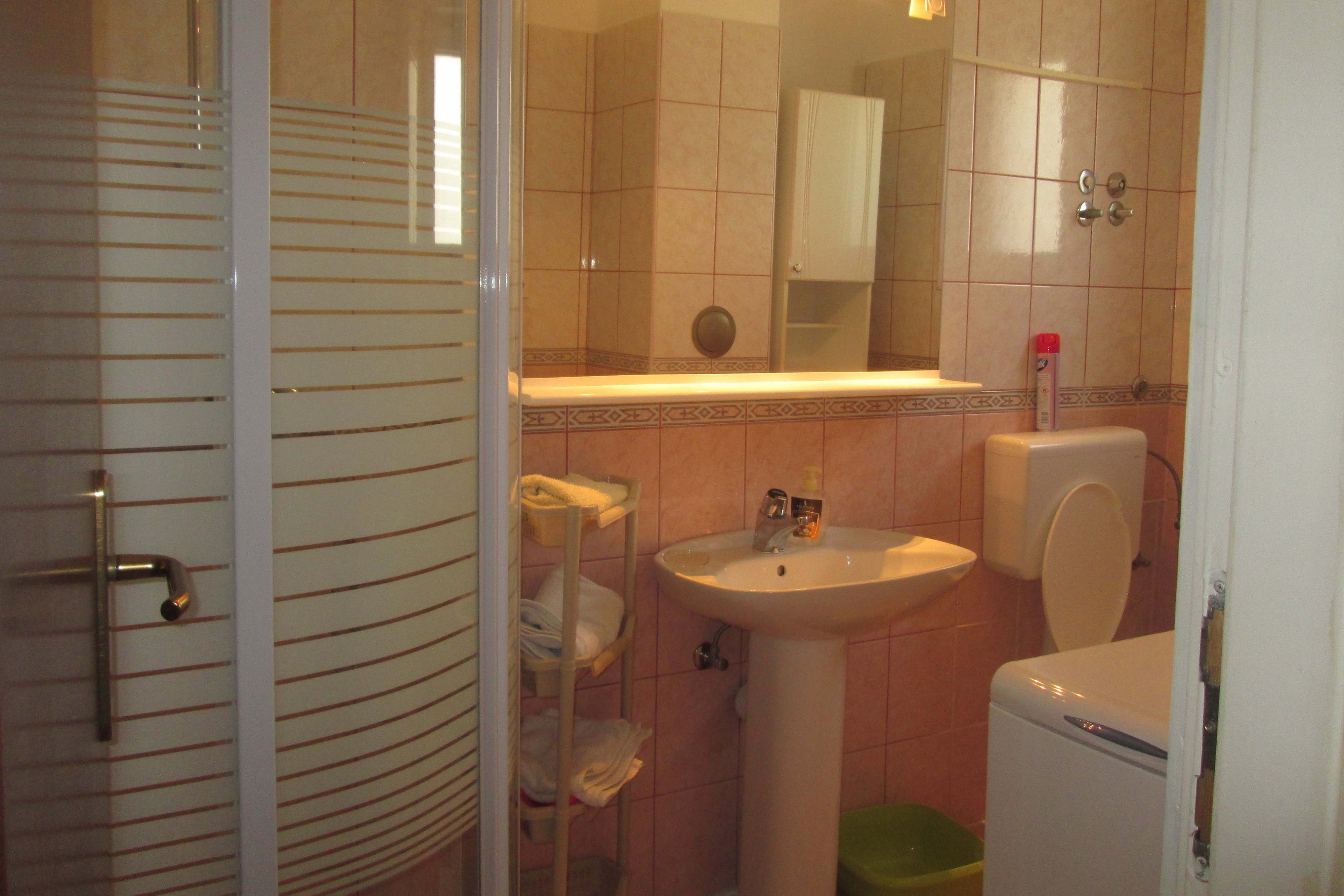 Trosobni apartman s balkonom Vir  A-c