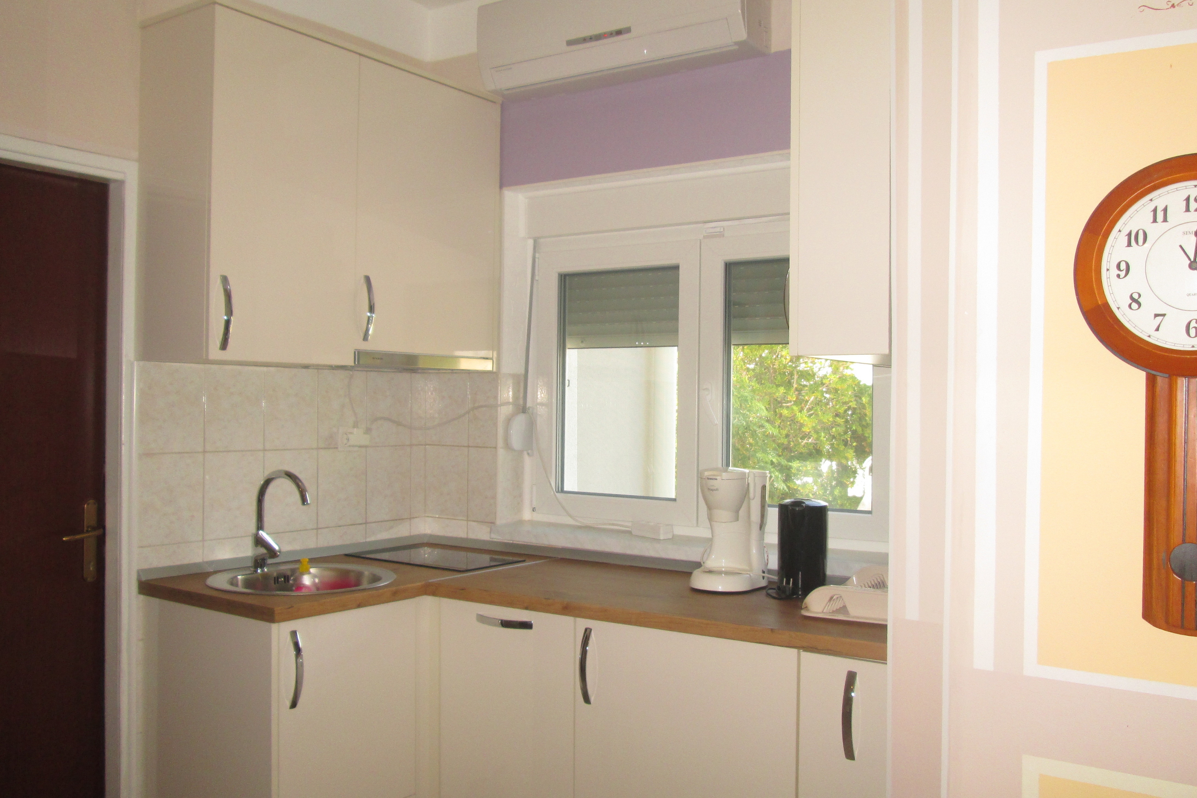 Trosobni apartman s balkonom Vir  A-c