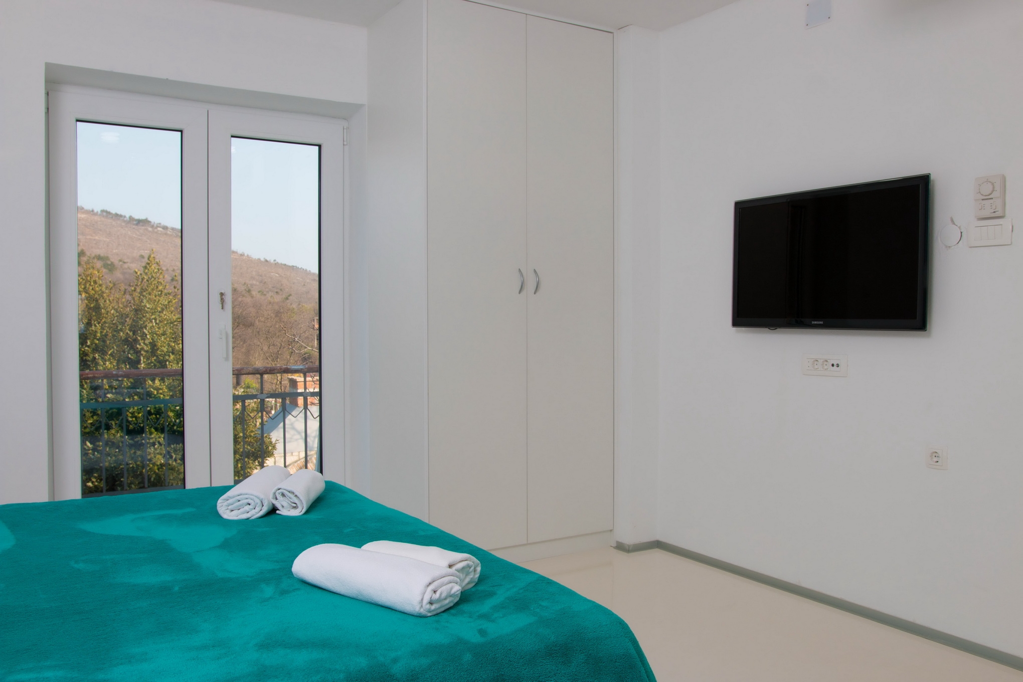 Four bedroom house with terrace and sea view Crikvenica  K