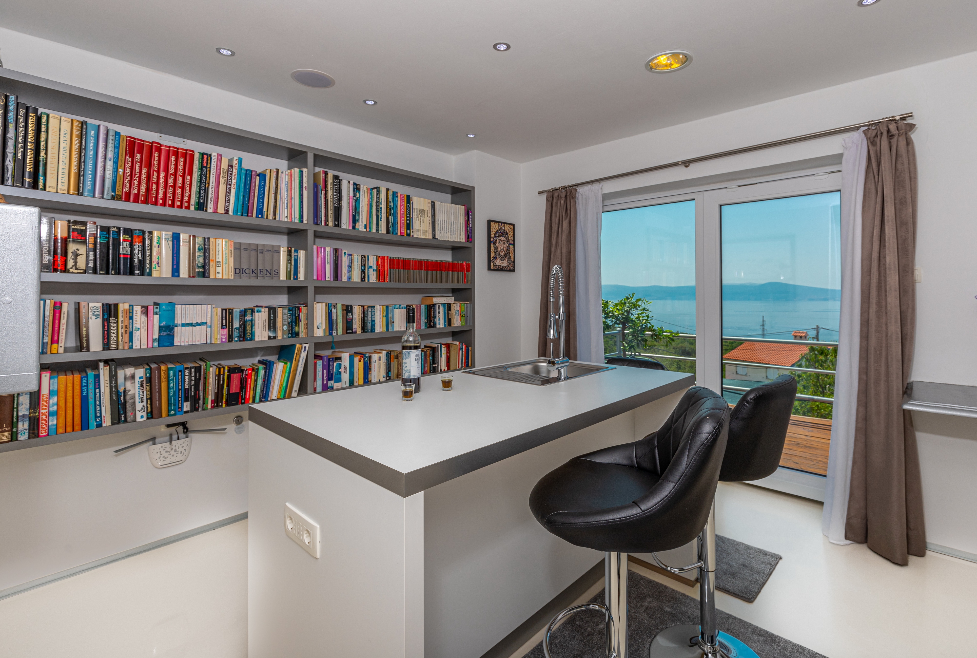 Four bedroom house with terrace and sea view Crikvenica  K