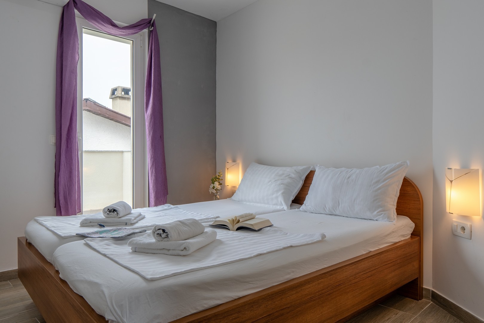 Comfortable and spacious house with terrace Vir  K