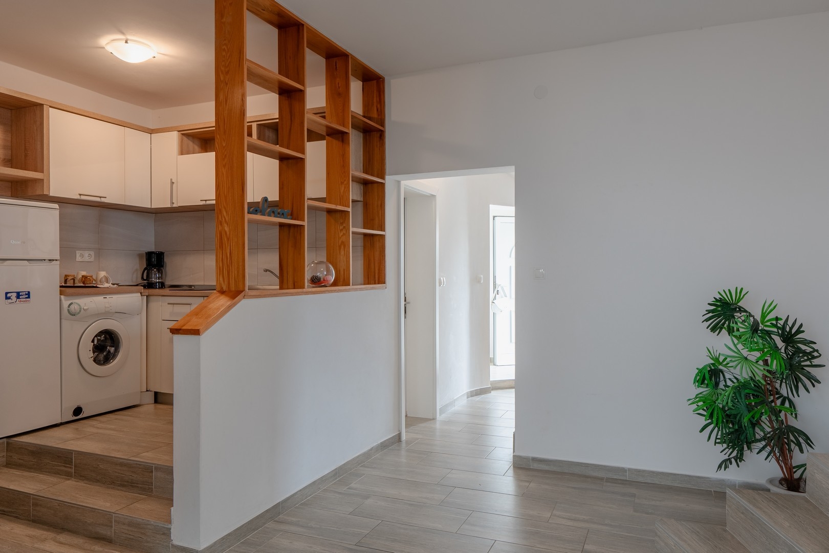 Comfortable and spacious house with terrace Vir  K