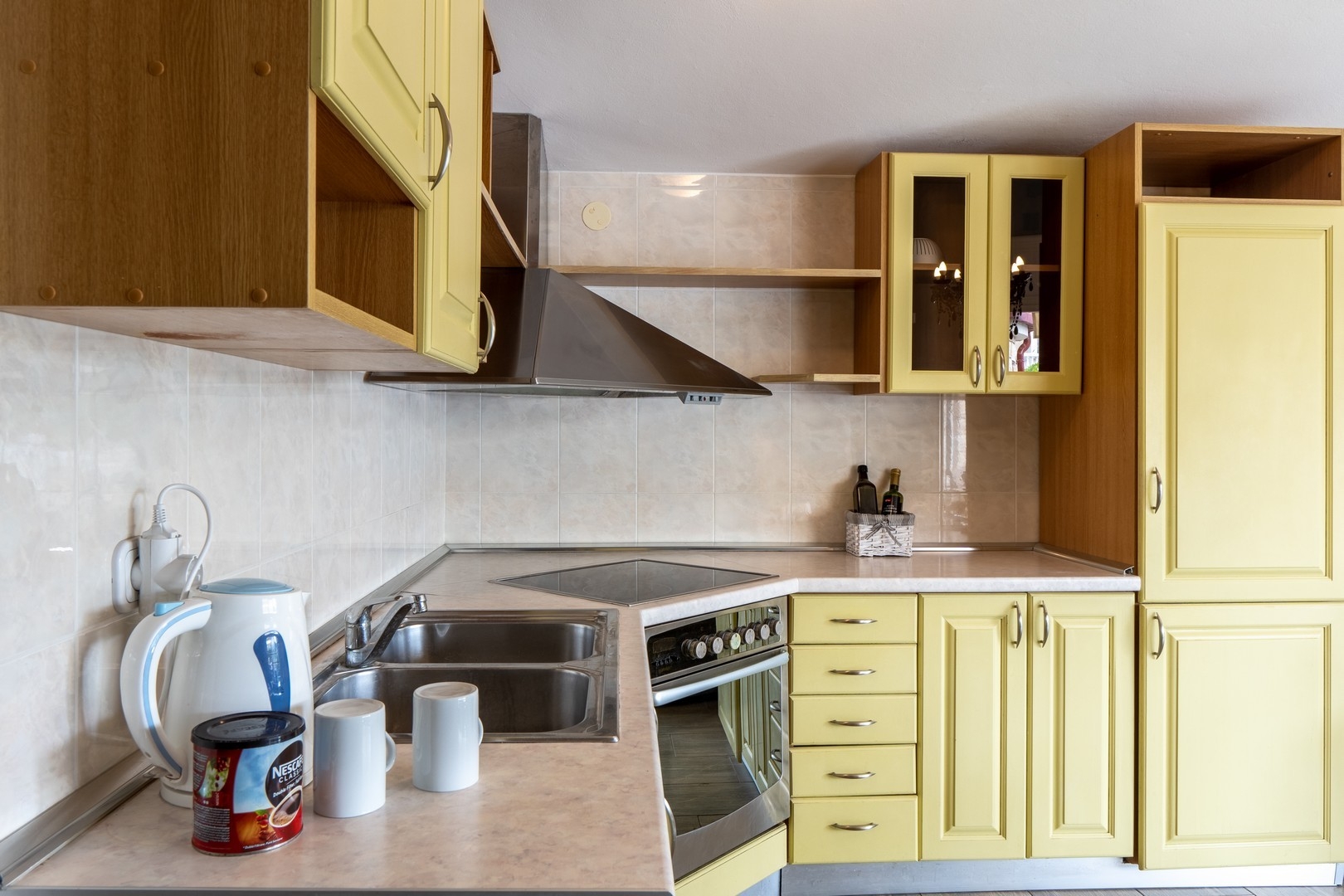 Comfortable and spacious house with terrace Vir  K