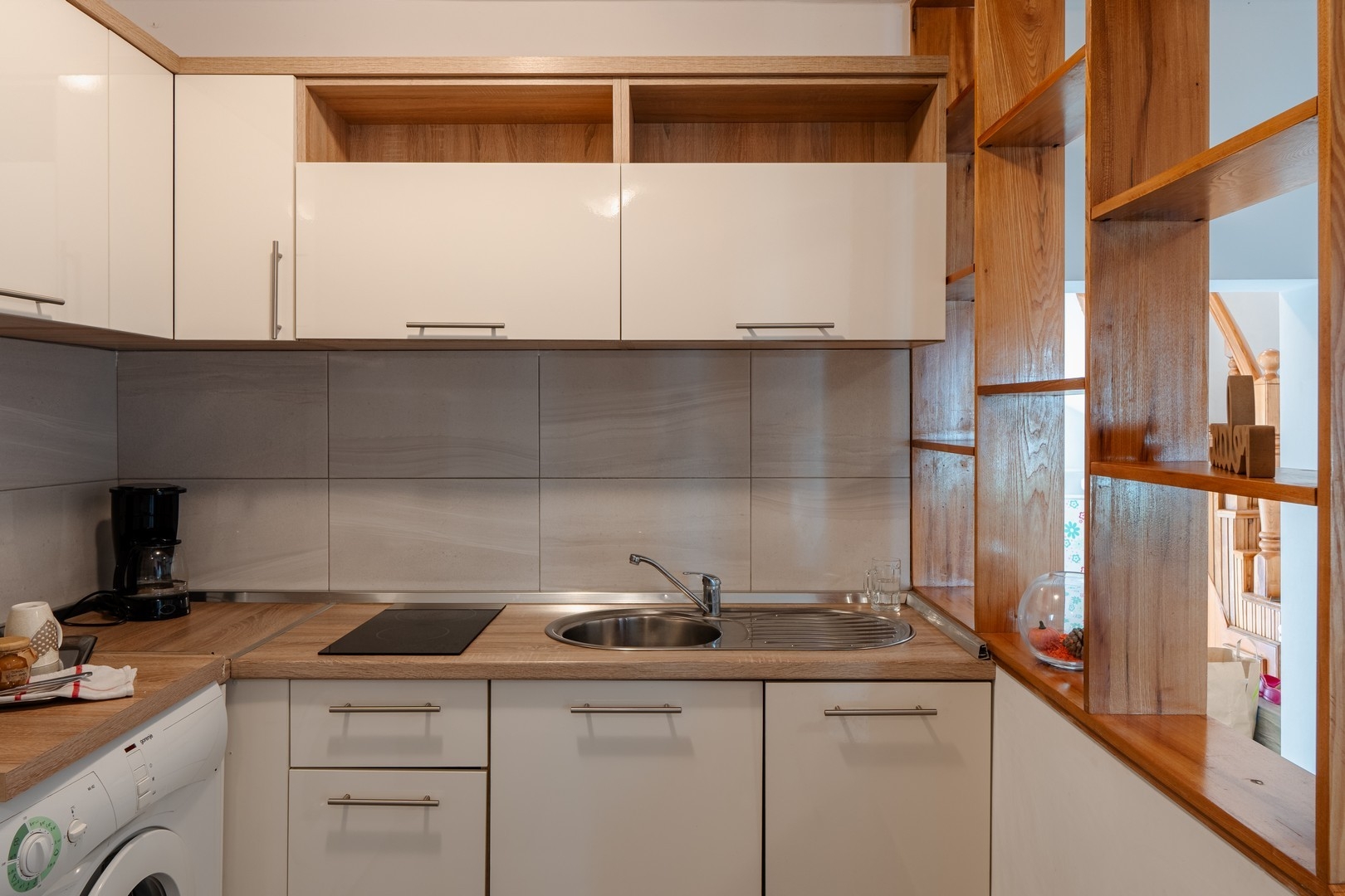 Comfortable and spacious house with terrace Vir  K