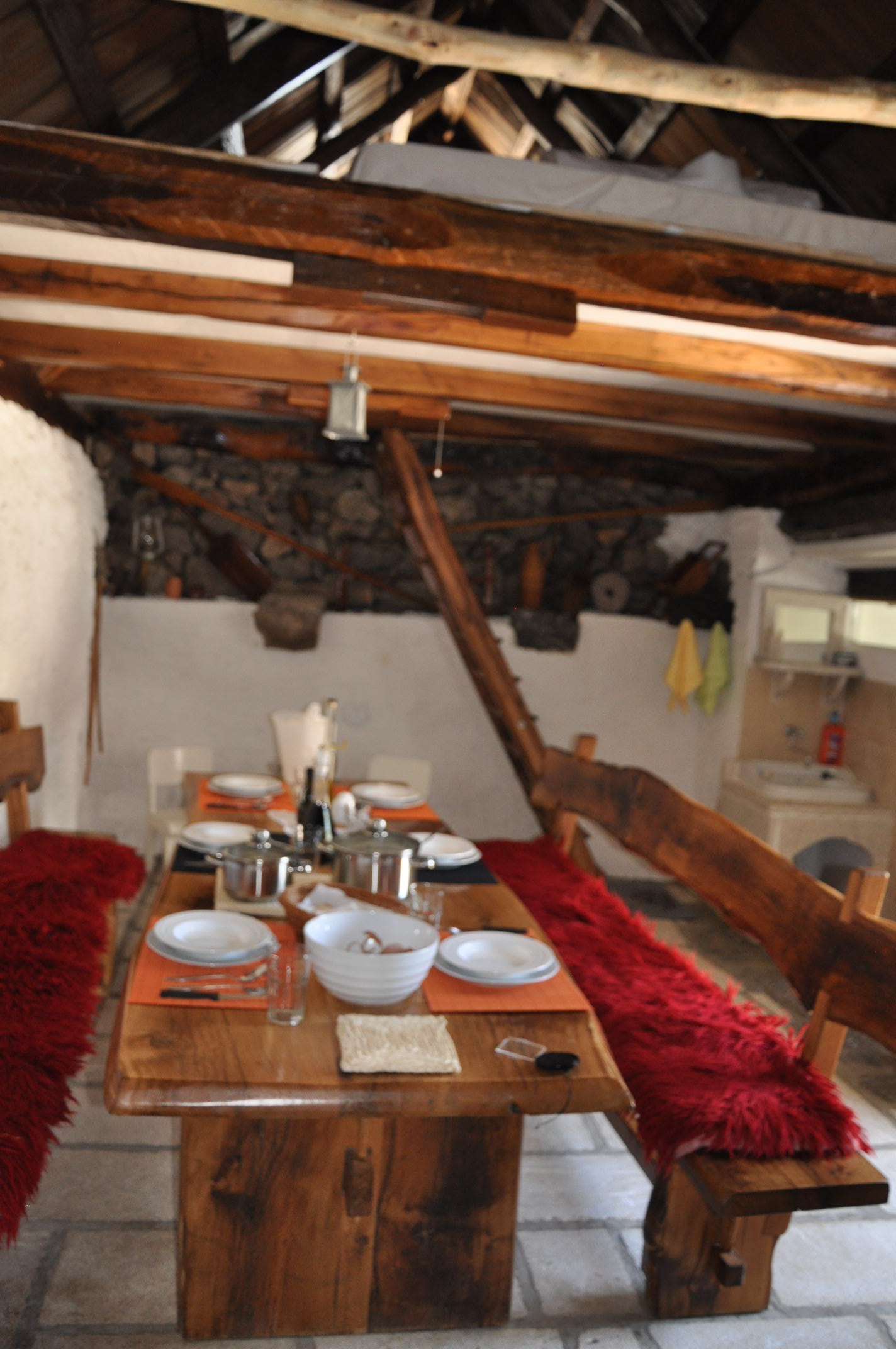 Two bedroom house (pet friendly) Štokić Pod, Velebit  K