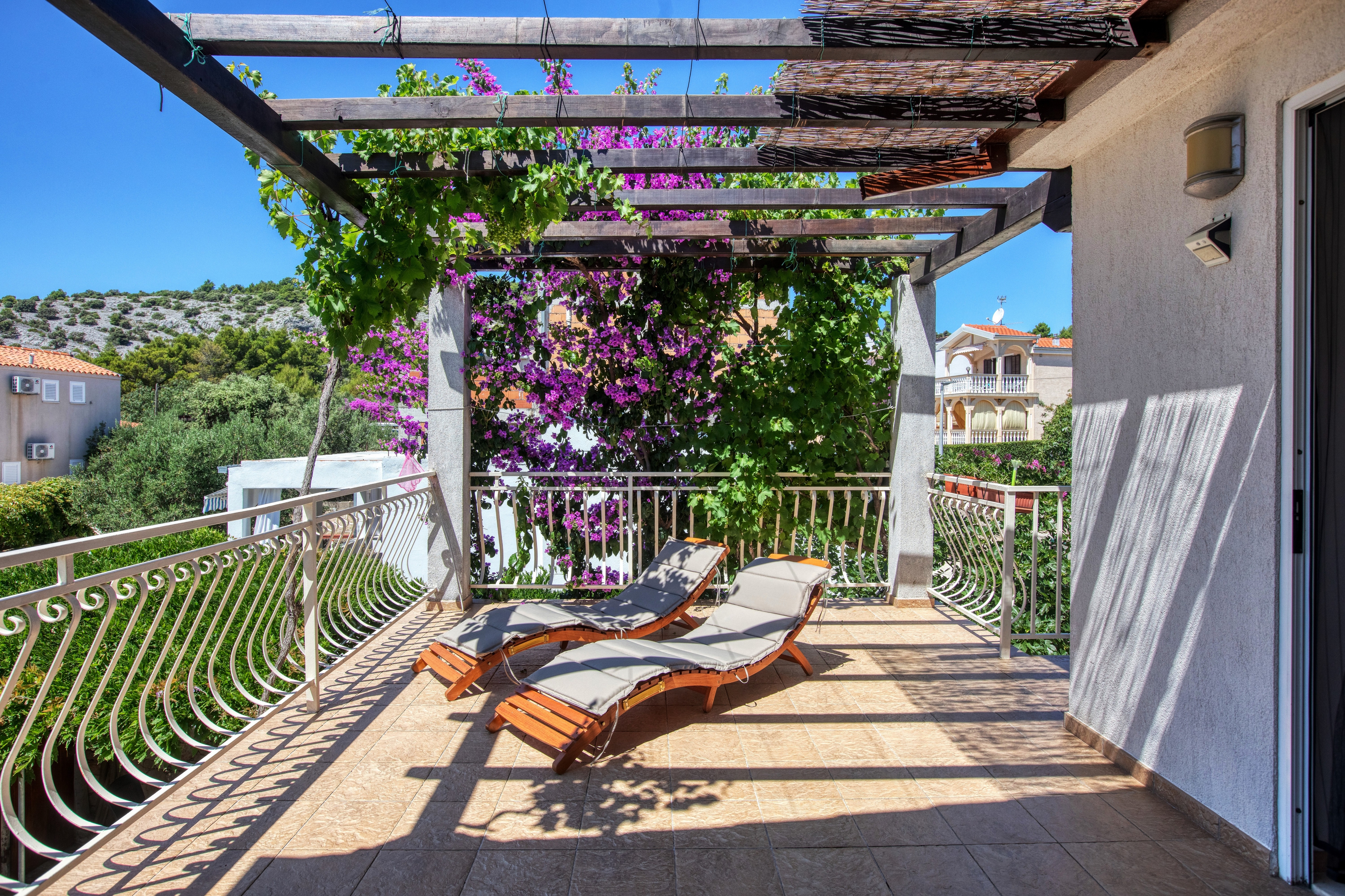 Two bedroom apartment with terrace Ražanj, Rogoznica (A-21529-a)