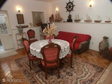 Dining room Dubrovnik, Dining room in the apartment.