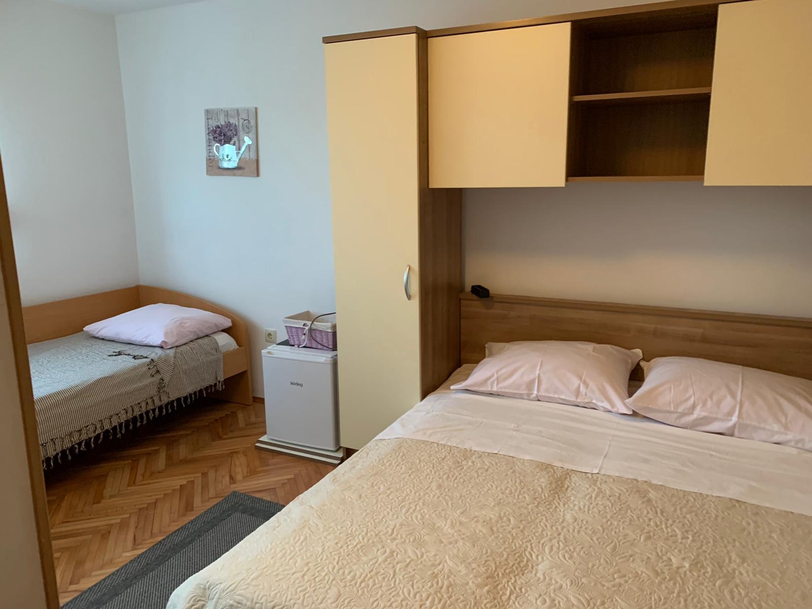 Room with air-conditioning Brodarica, Šibenik  S-b