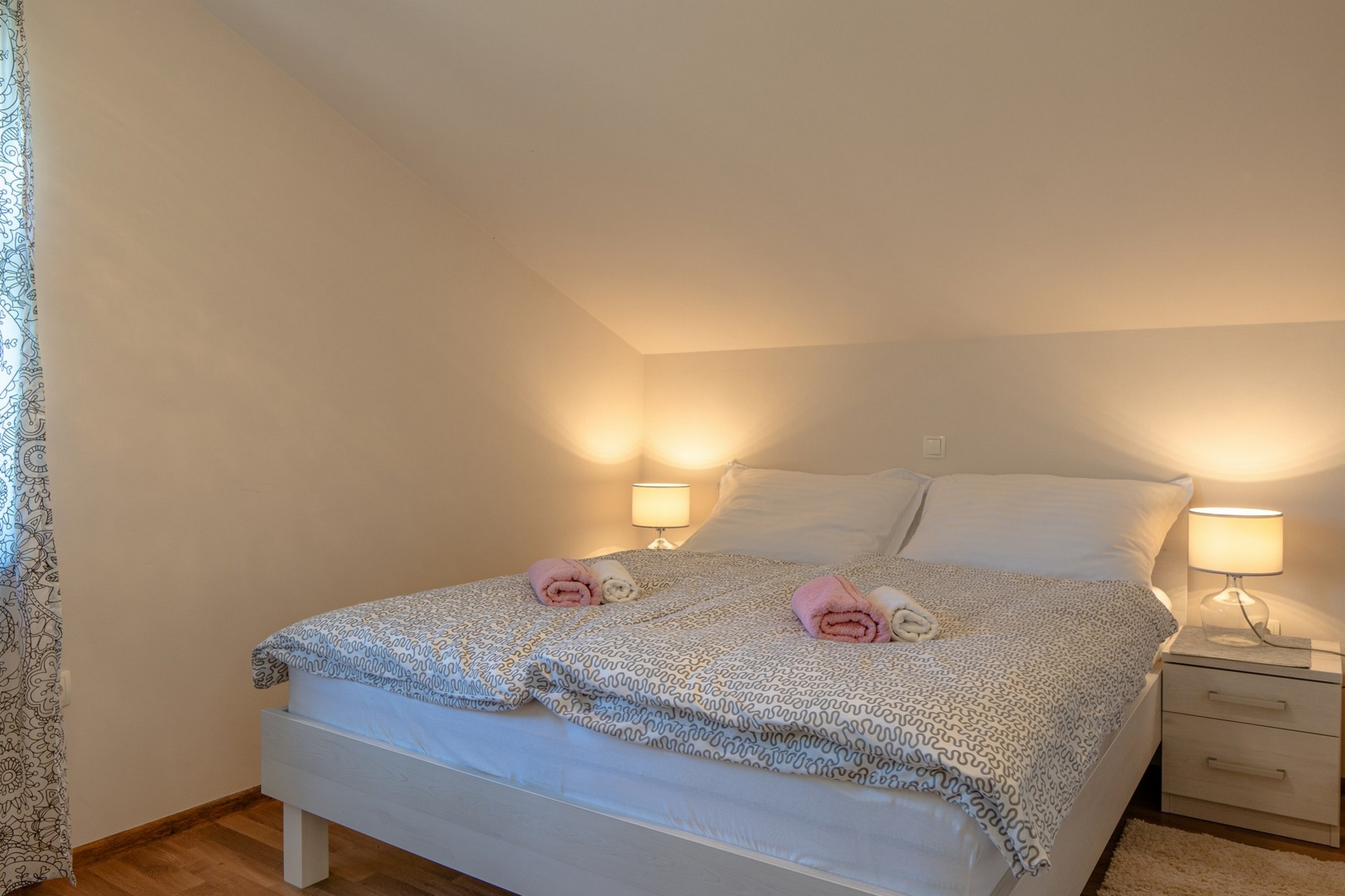 Three bedroom apartment with terrace and sea view Vir - Kozjak, Vir  A-c