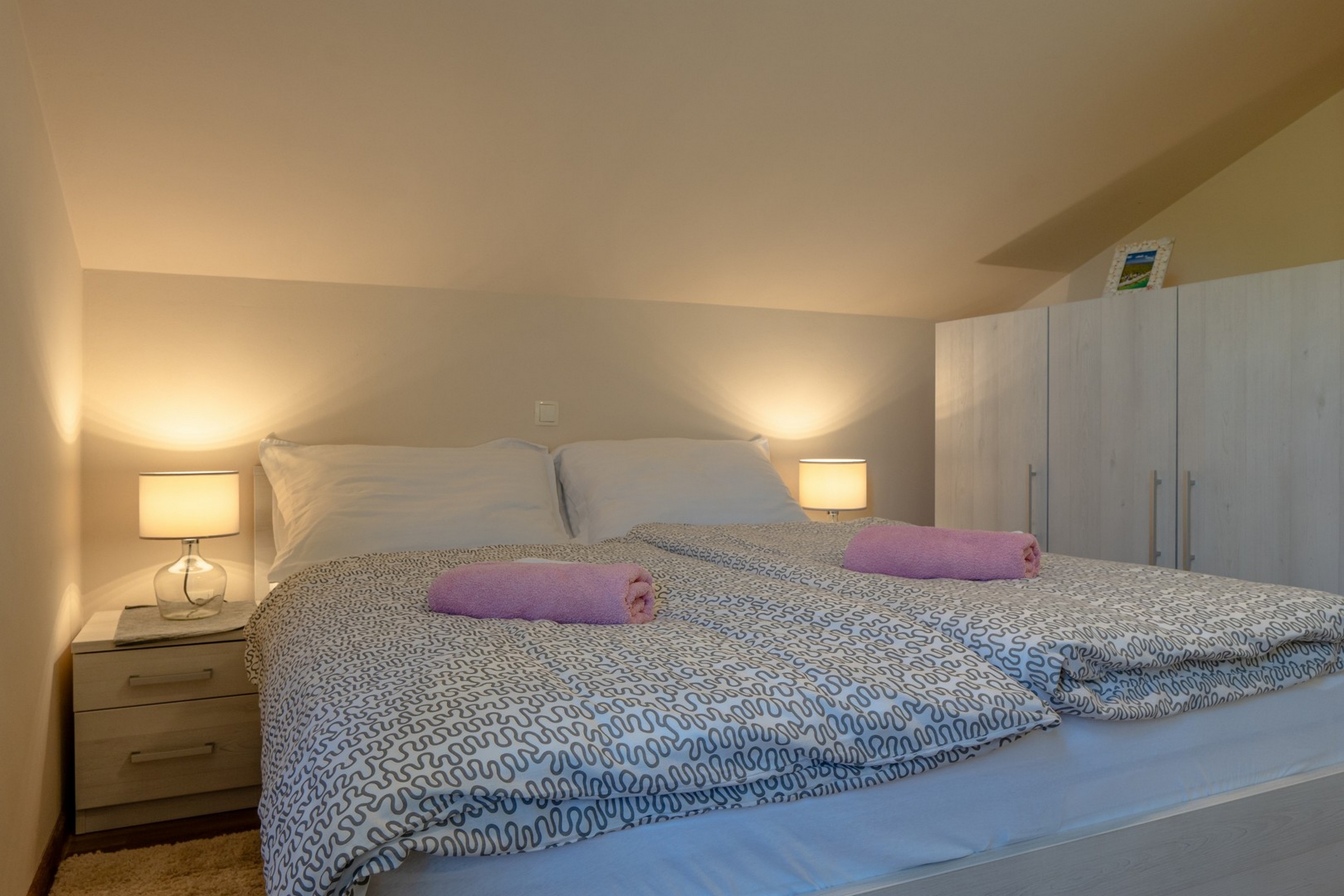Three bedroom apartment with terrace and sea view Vir - Kozjak, Vir  A-c
