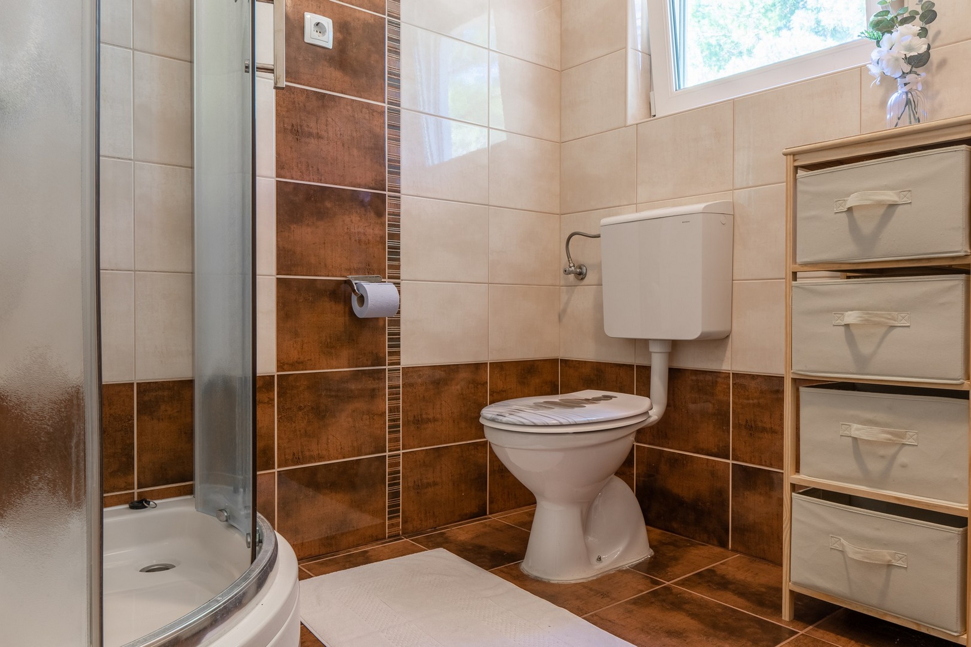 Two bedroom apartment with terrace and sea view Vir - Kozjak, Vir  A-d
