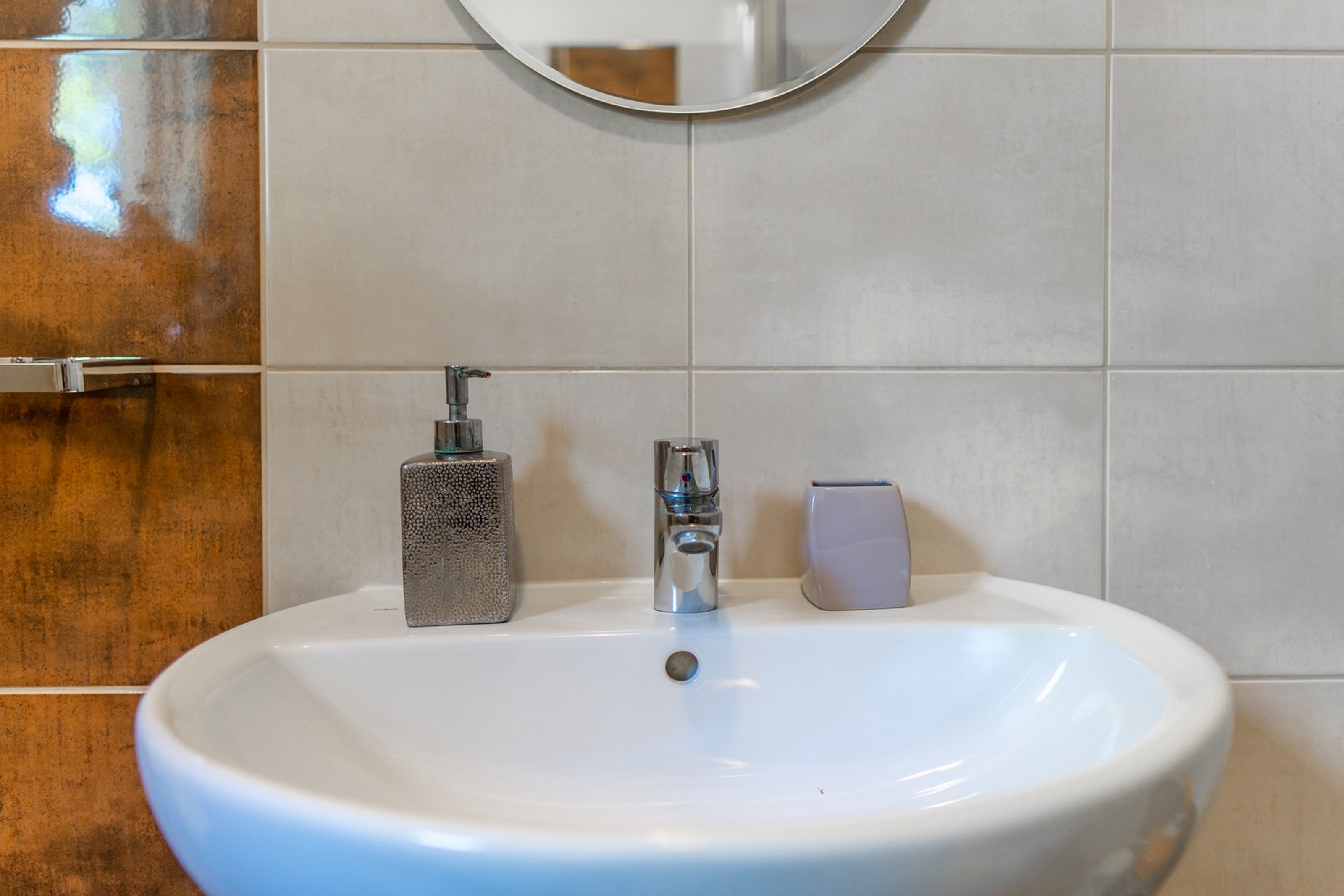 Two bedroom apartment with terrace and sea view Vir - Kozjak, Vir  A-d